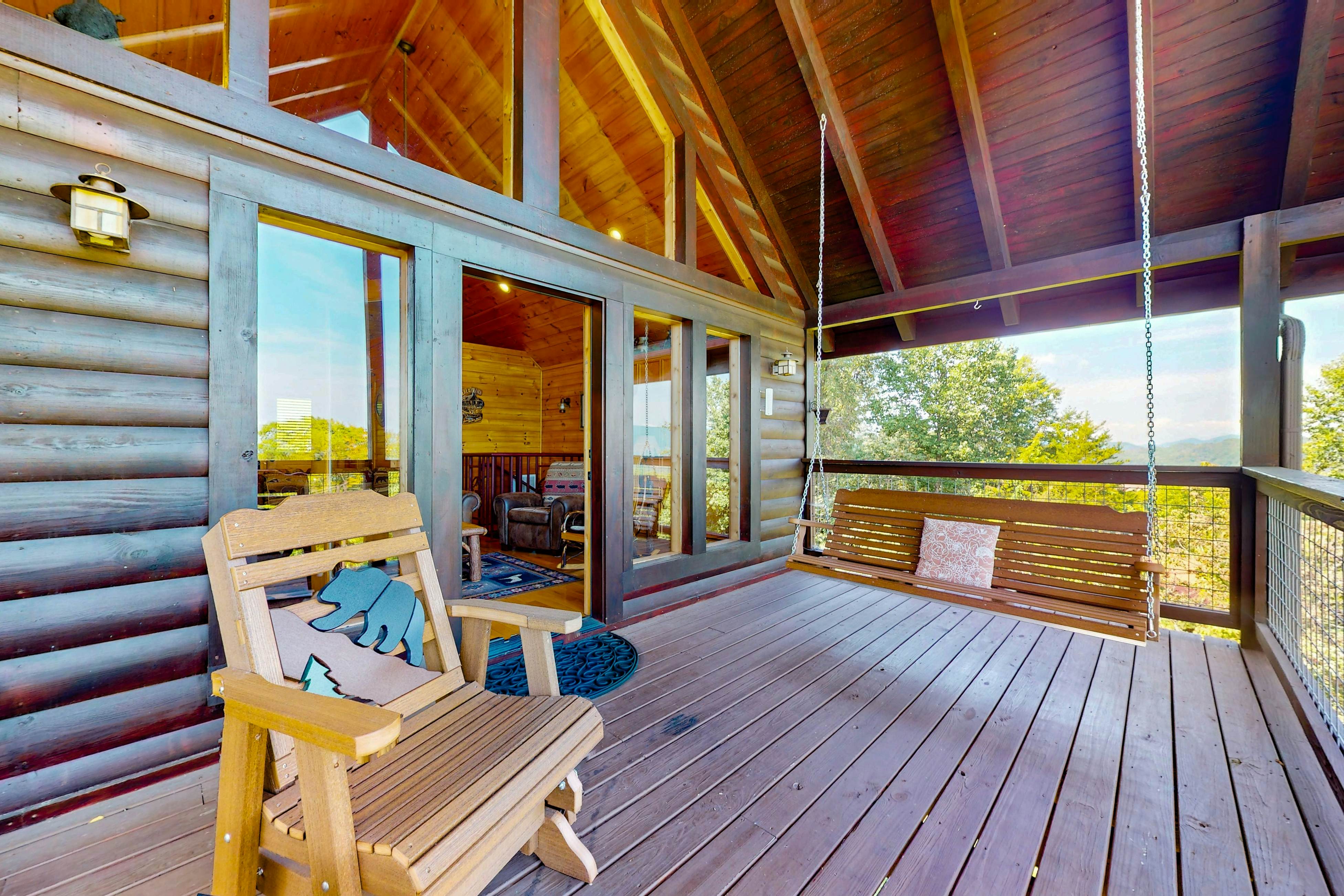 Mtn View Cabin, Sleeps 2・Scenic Balcony・Hot Tub