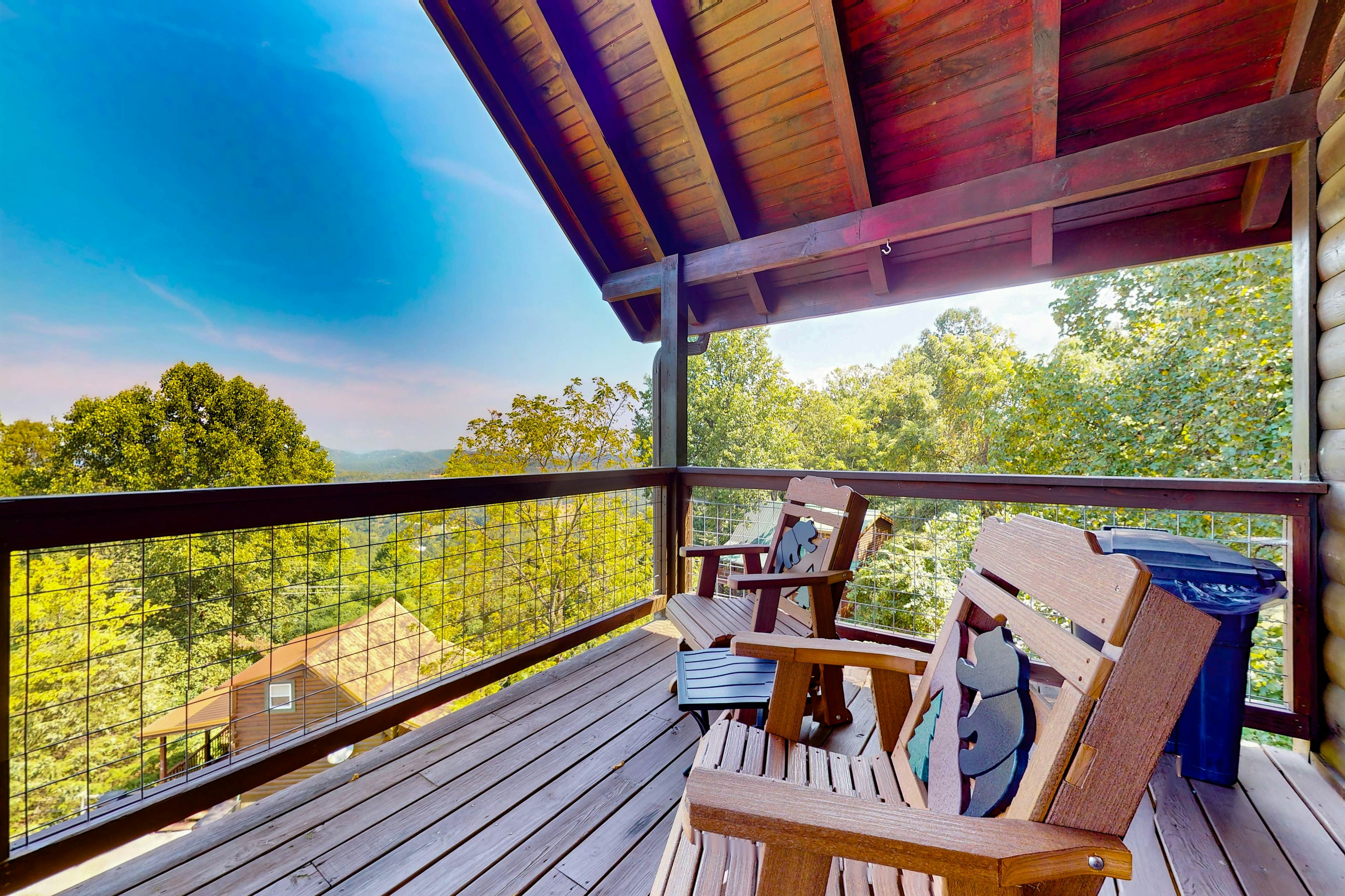 Mtn View Cabin, Sleeps 2・Scenic Balcony・Hot Tub