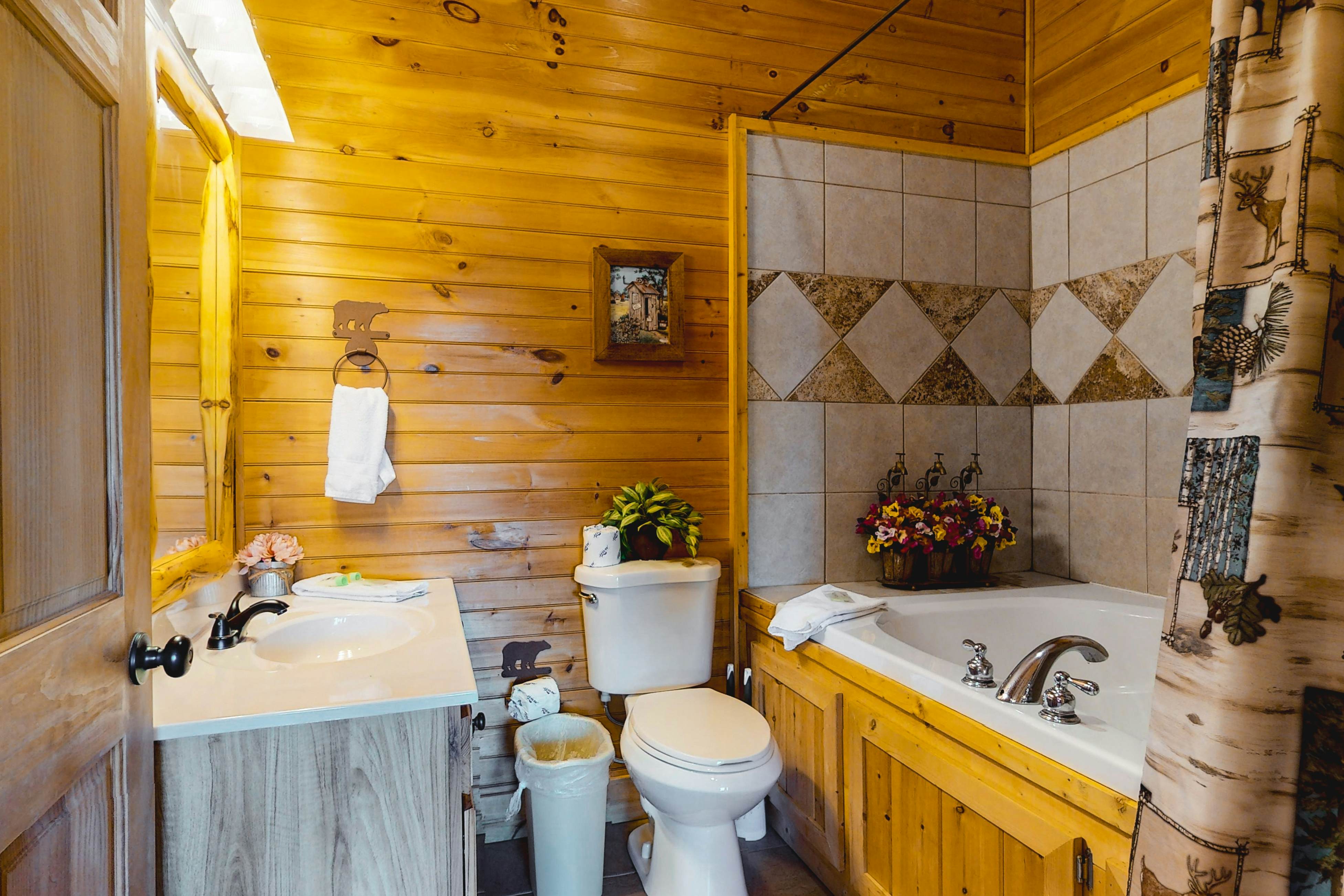 Mtn View Cabin, Sleeps 2・Scenic Balcony・Hot Tub