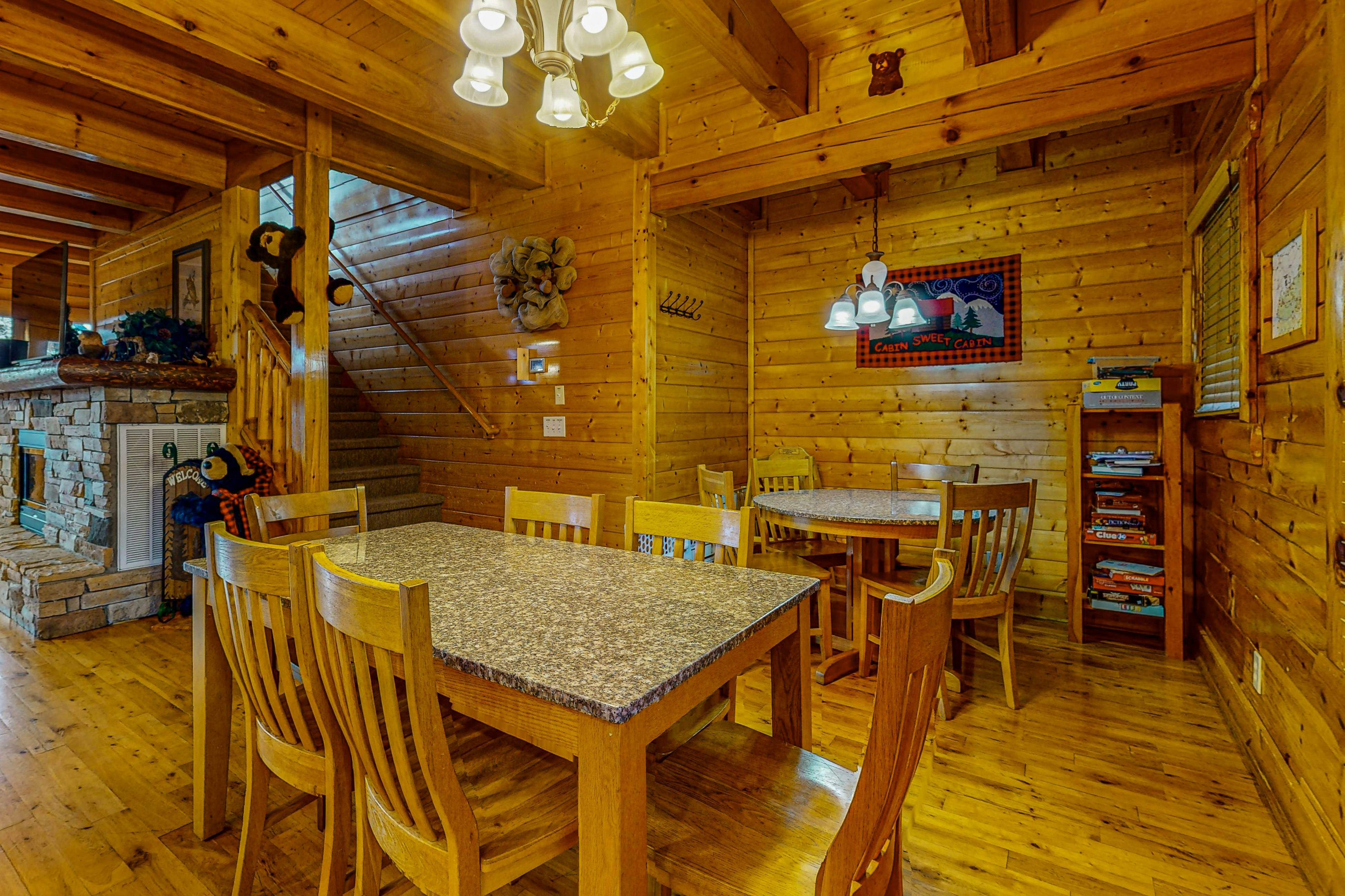 Cabin w/Hot Tub & Free Attraction Tickets + Access for Guests w/Limited Mobility