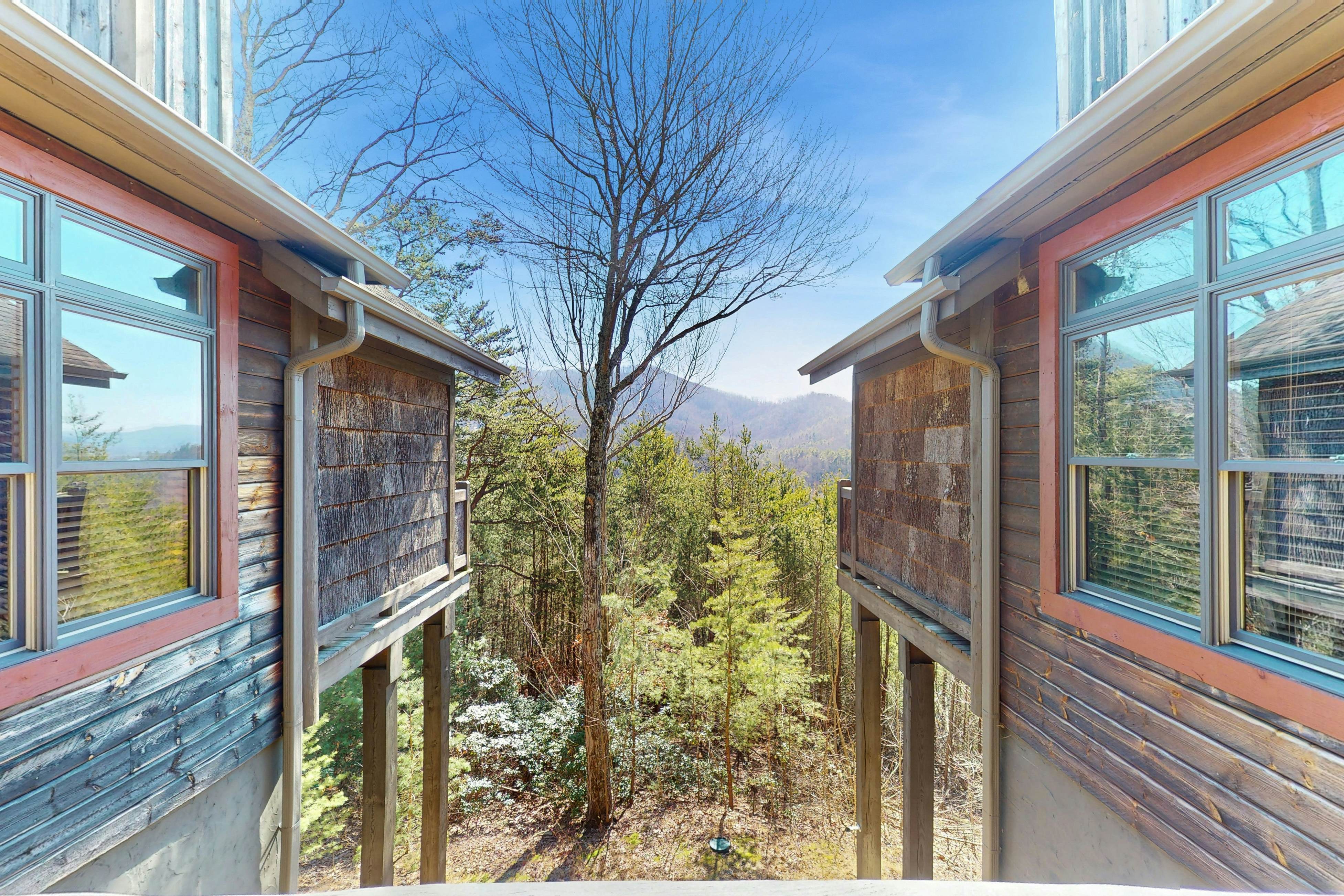 Inviting Cabin with Private Hot Tub & Covered Deck + Free Attraction Tickets