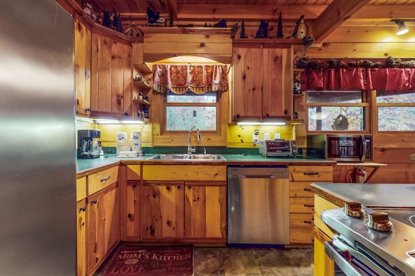 Dog Welcome Cabin, Sleeps 10・Hot Tub・Pool Table