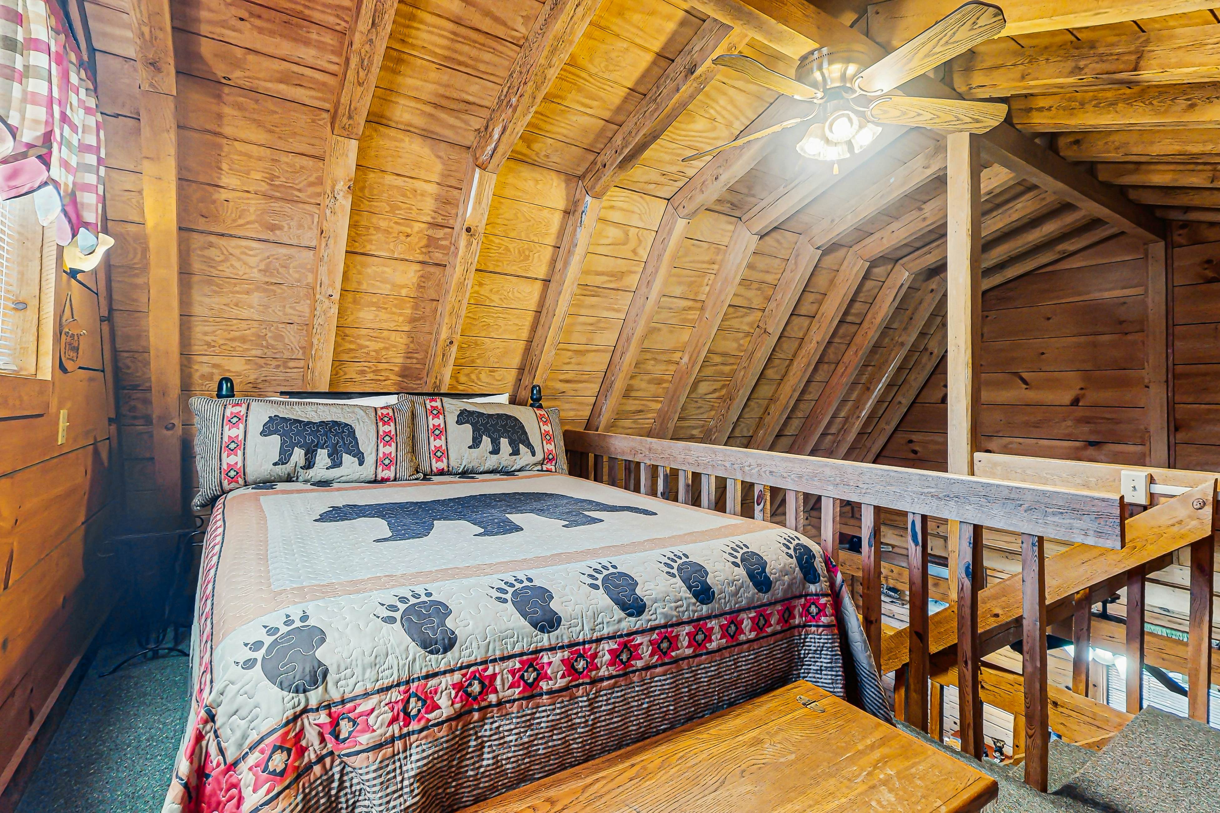 Cozy Cabin, Sleep 3・Hot Tub・Free Attraction Ticket