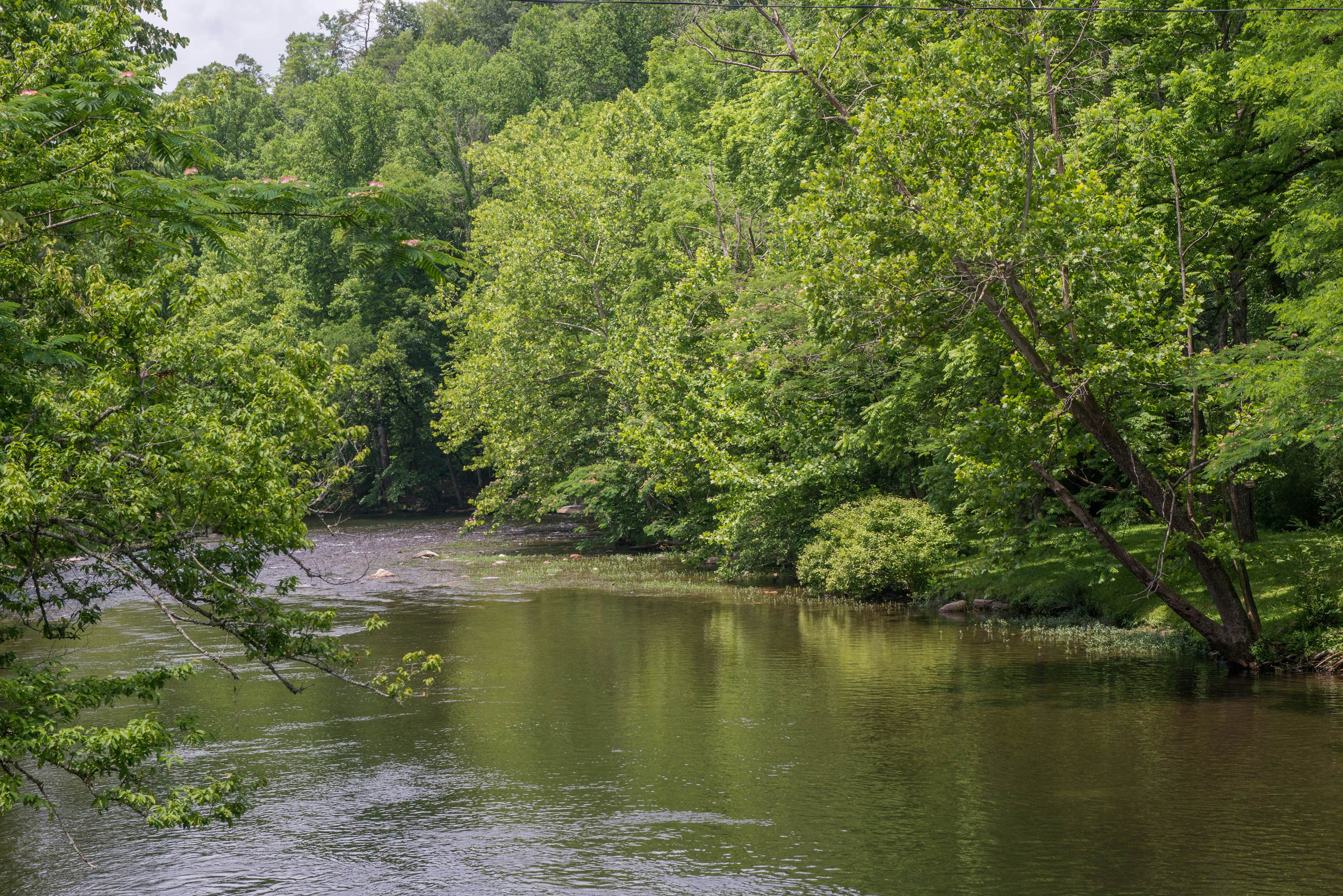Cozy Cabin, Sleep 3・Hot Tub・Free Attraction Ticket