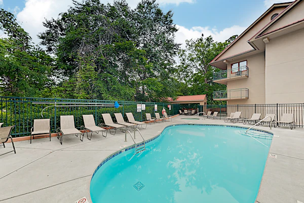 Downtown Summit Manor, Sleeps 8, Mtn Views, Pool