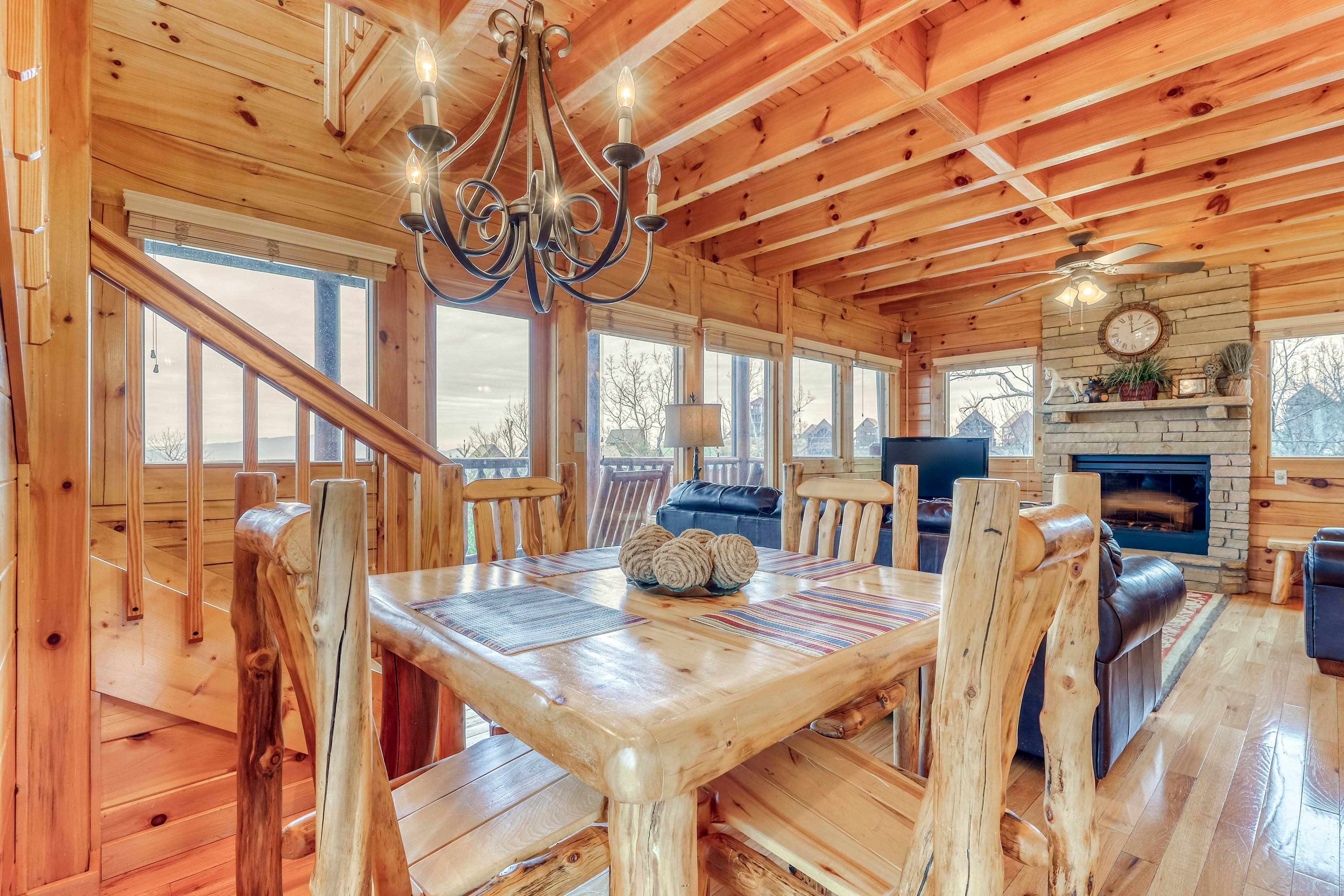 Two-story cabin w/ Free Attraction Tickets, hot tub, community pool, & views