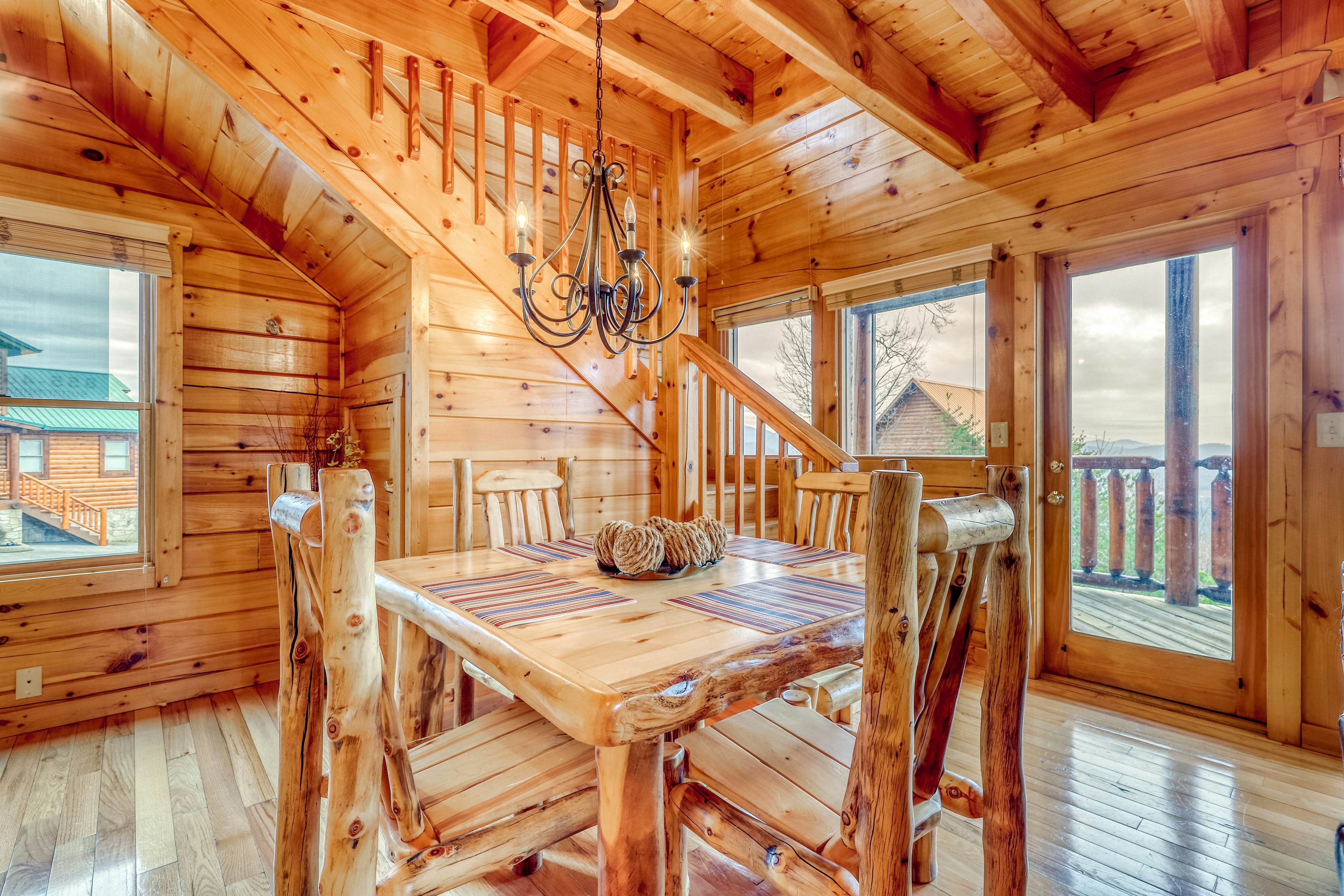 Two-story cabin w/ Free Attraction Tickets, hot tub, community pool, & views