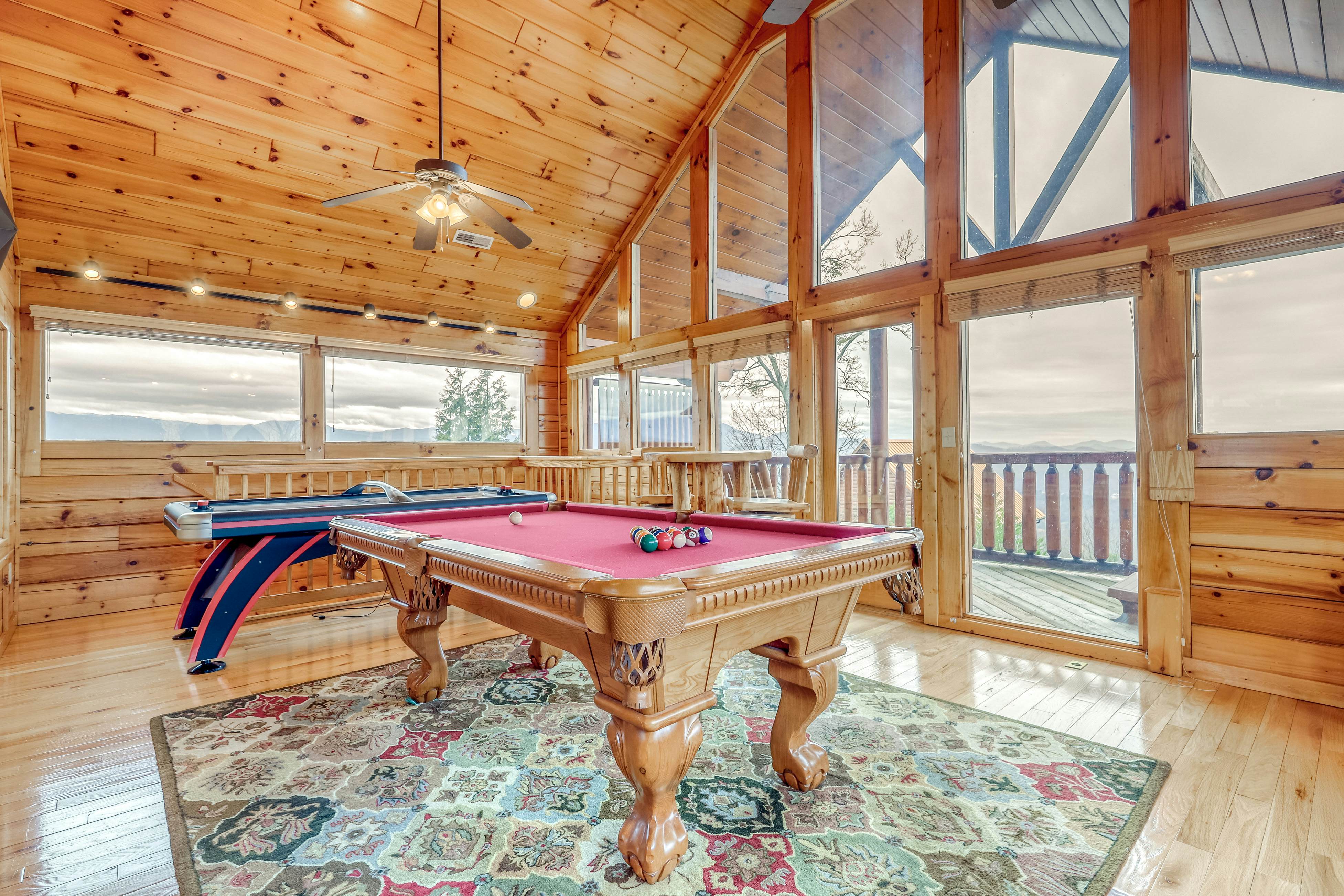 Two-story cabin w/ Free Attraction Tickets, hot tub, community pool, & views