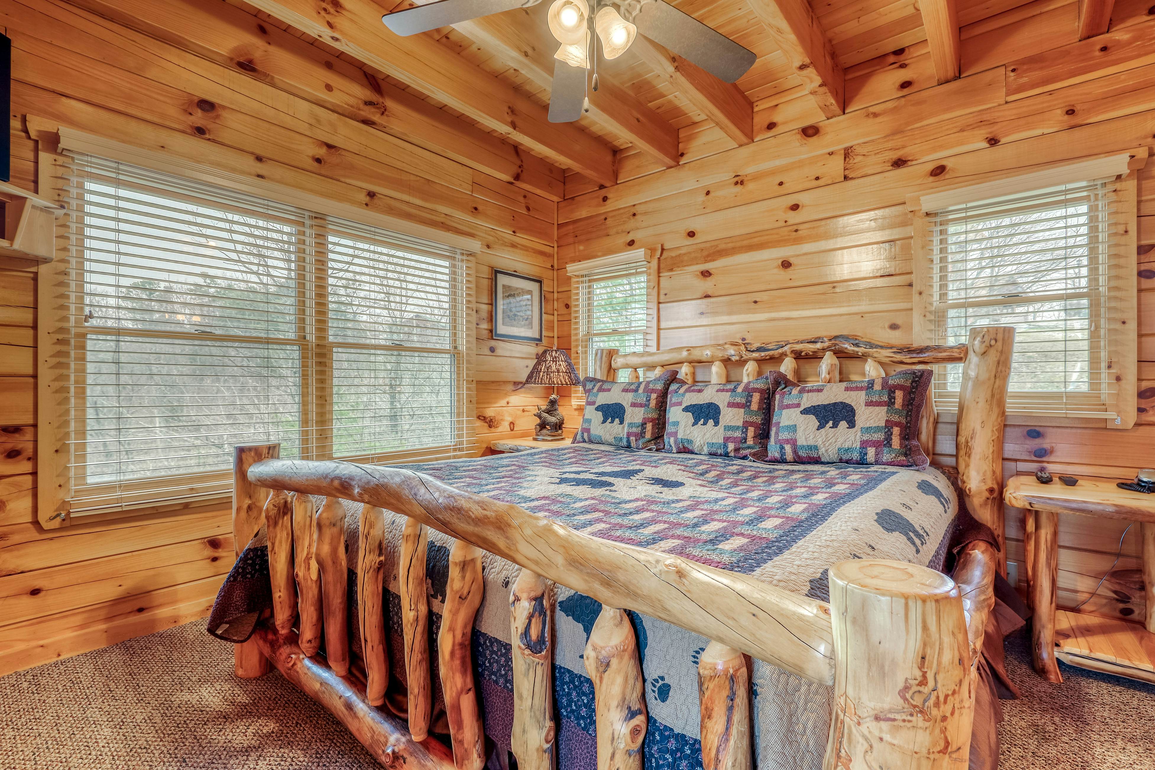 Two-story cabin w/ Free Attraction Tickets, hot tub, community pool, & views