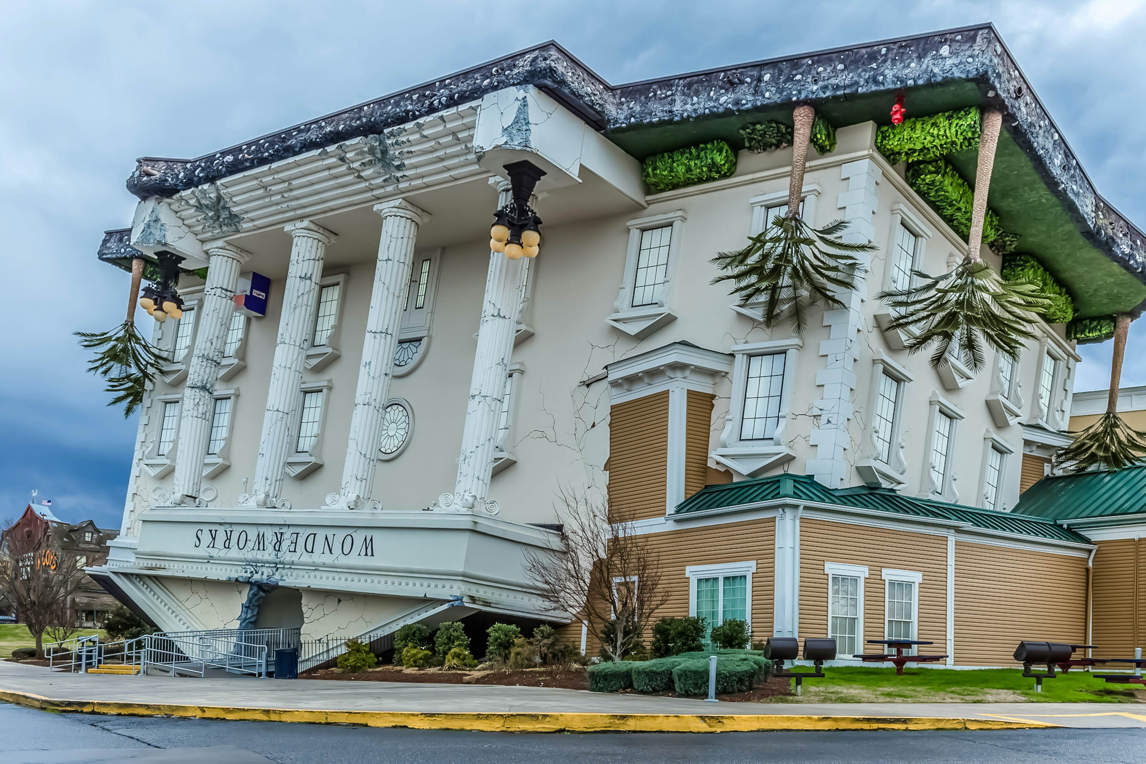 Two-story cabin w/ Free Attraction Tickets, hot tub, community pool, & views