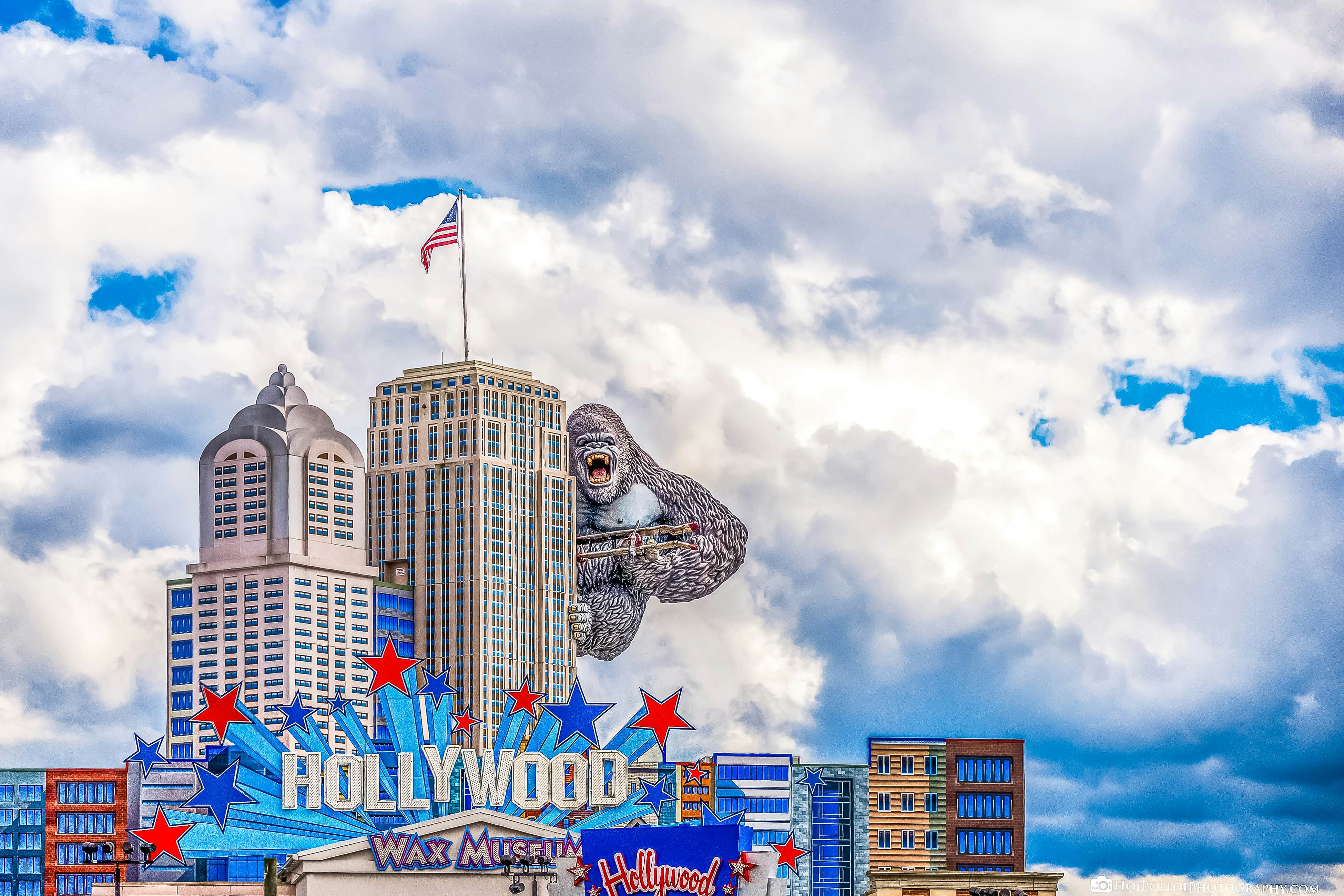 Two-story cabin w/ Free Attraction Tickets, hot tub, community pool, & views