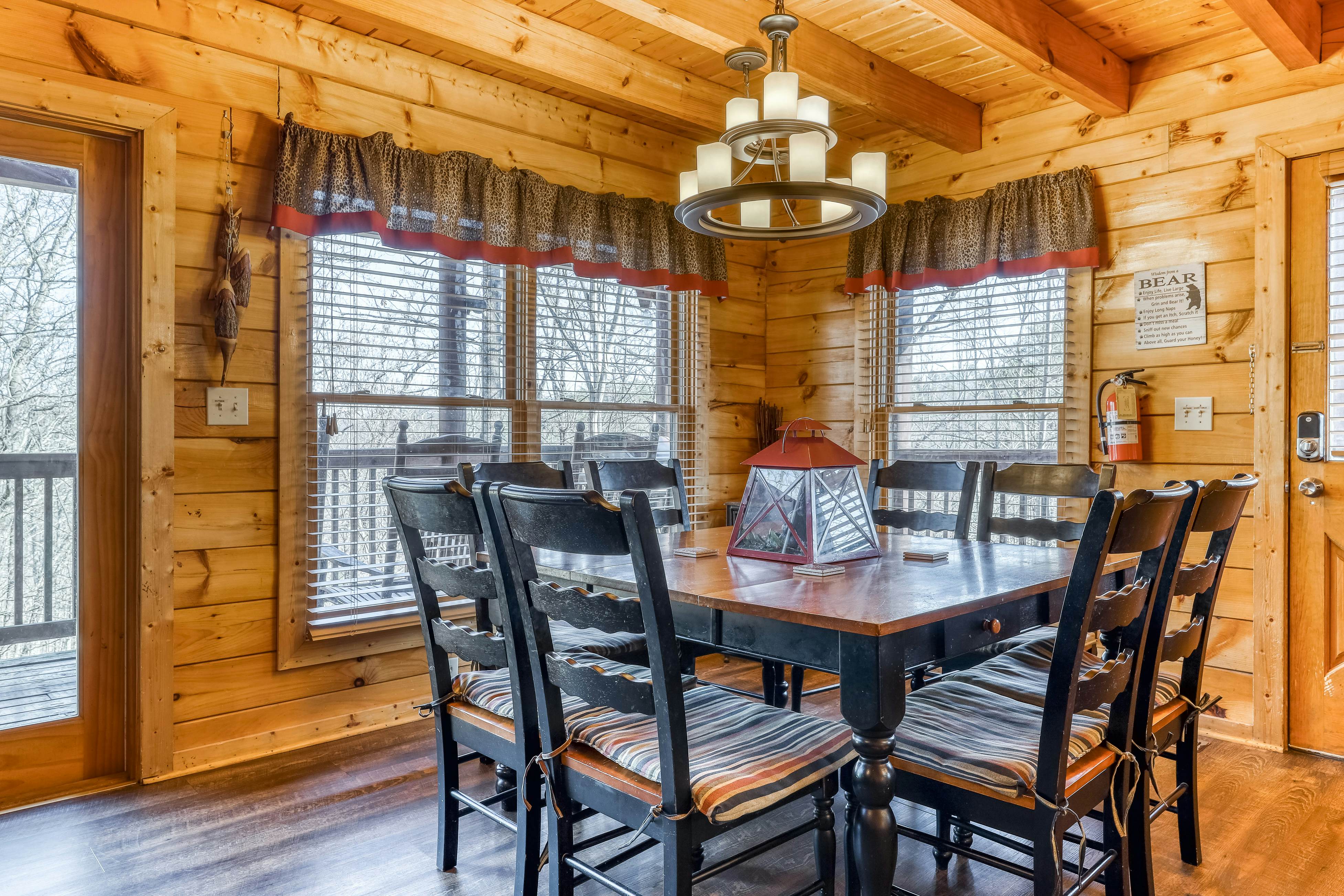 Rustic home w/ private hot tub, free WiFi, full kitchen, & shared pool access