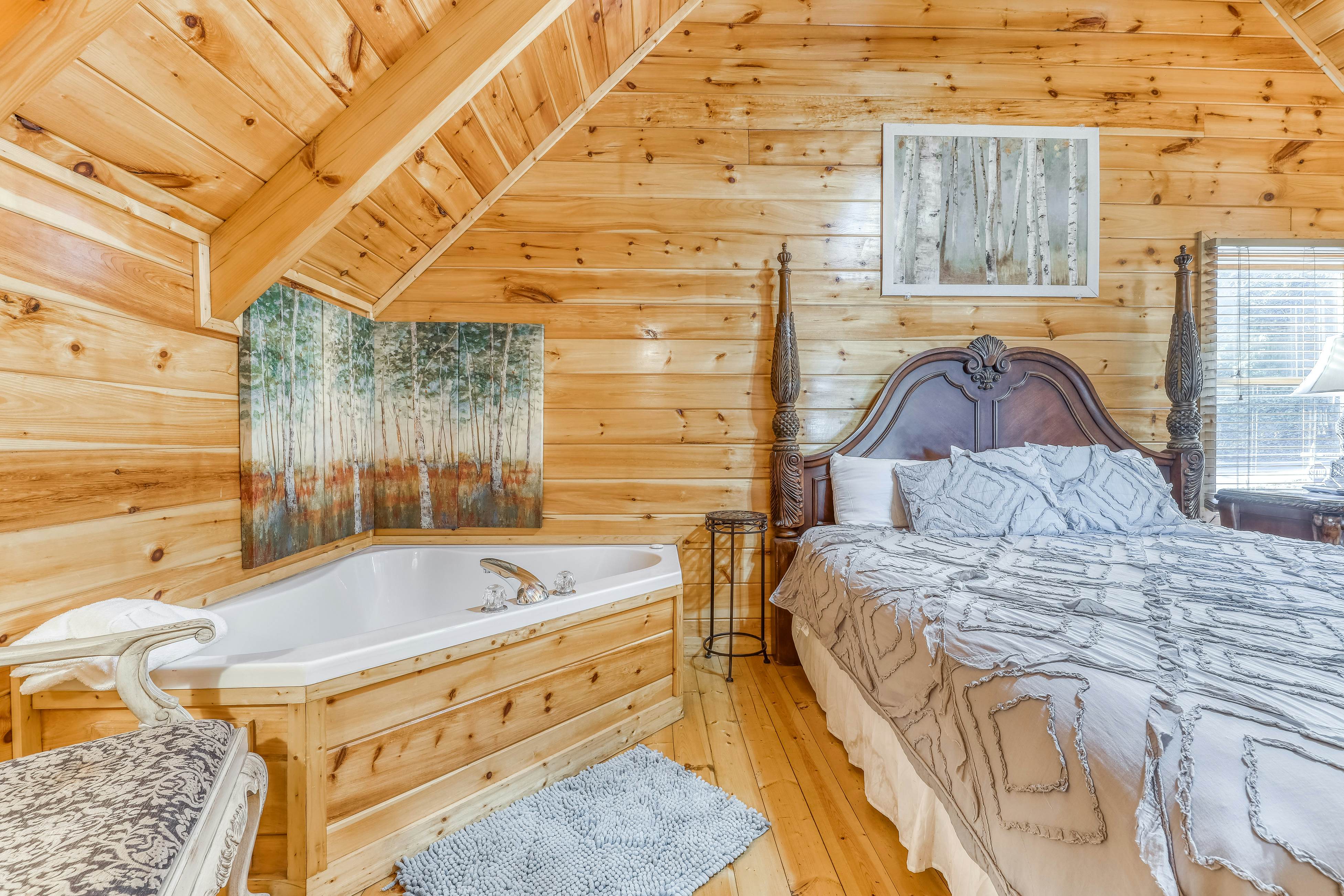 Rustic home w/ private hot tub, free WiFi, full kitchen, & shared pool access