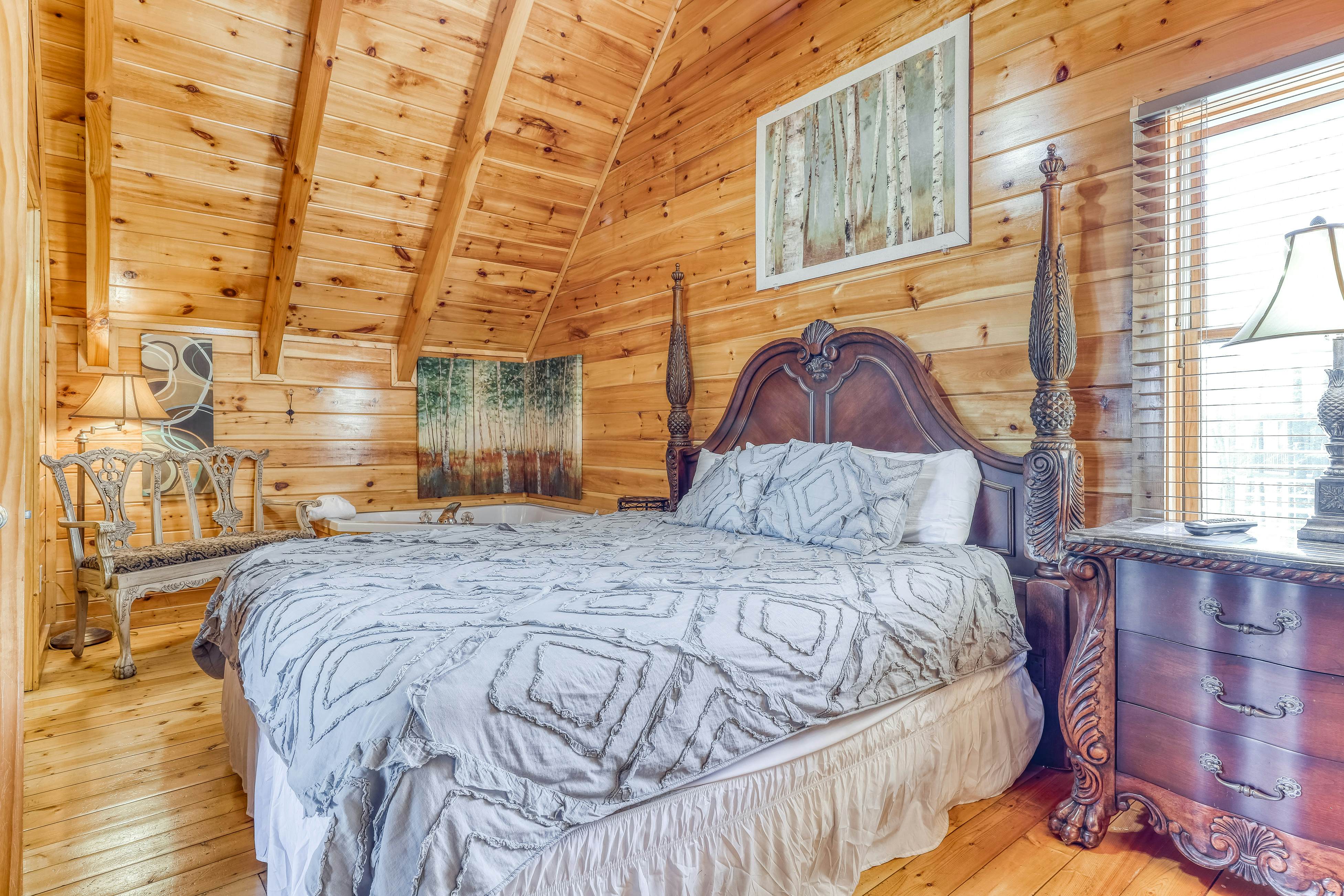 Rustic home w/ private hot tub, free WiFi, full kitchen, & shared pool access