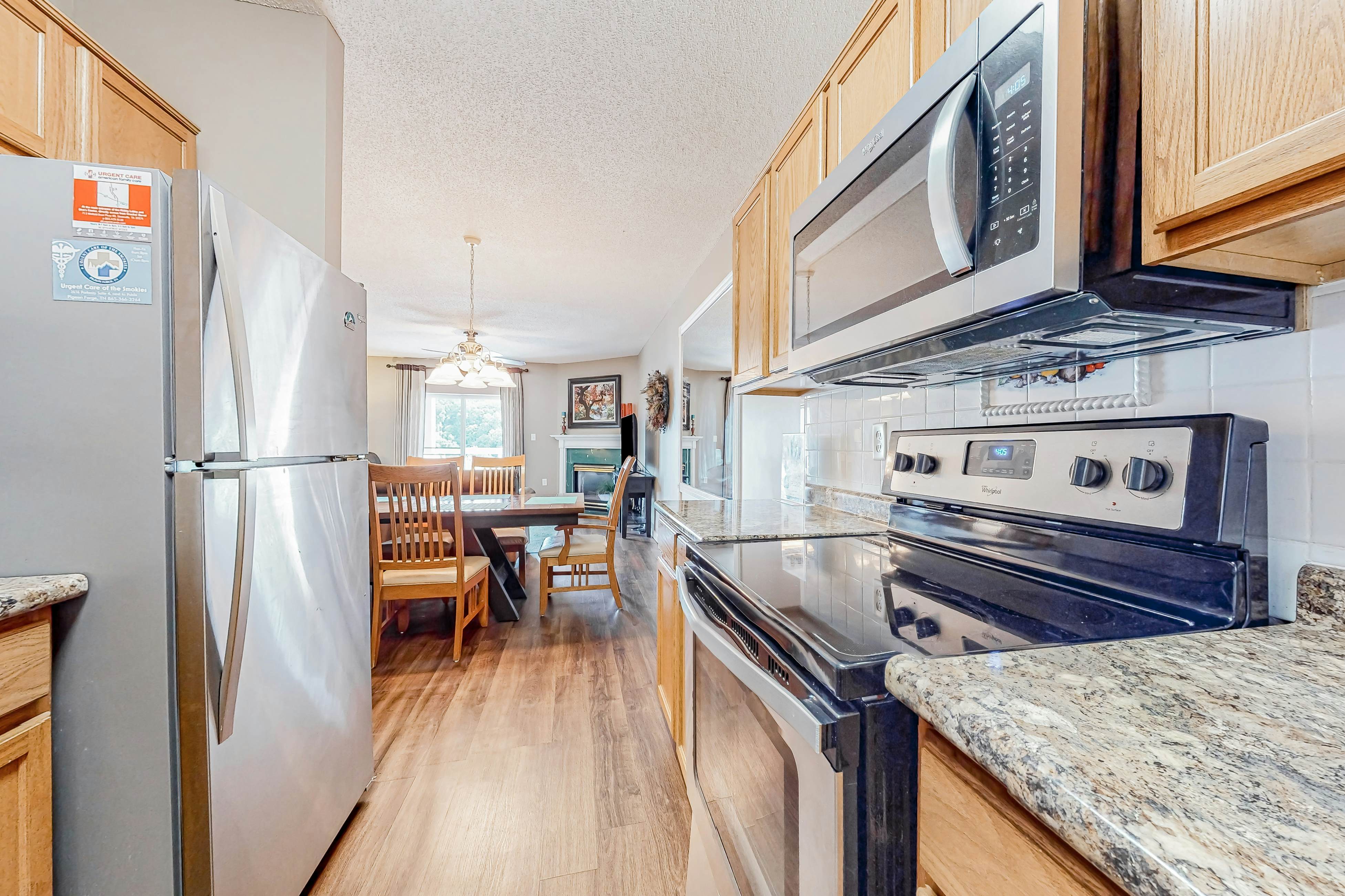 Mtn View Condo, Sleeps 8・Pool W Lazy River・Hot Tub