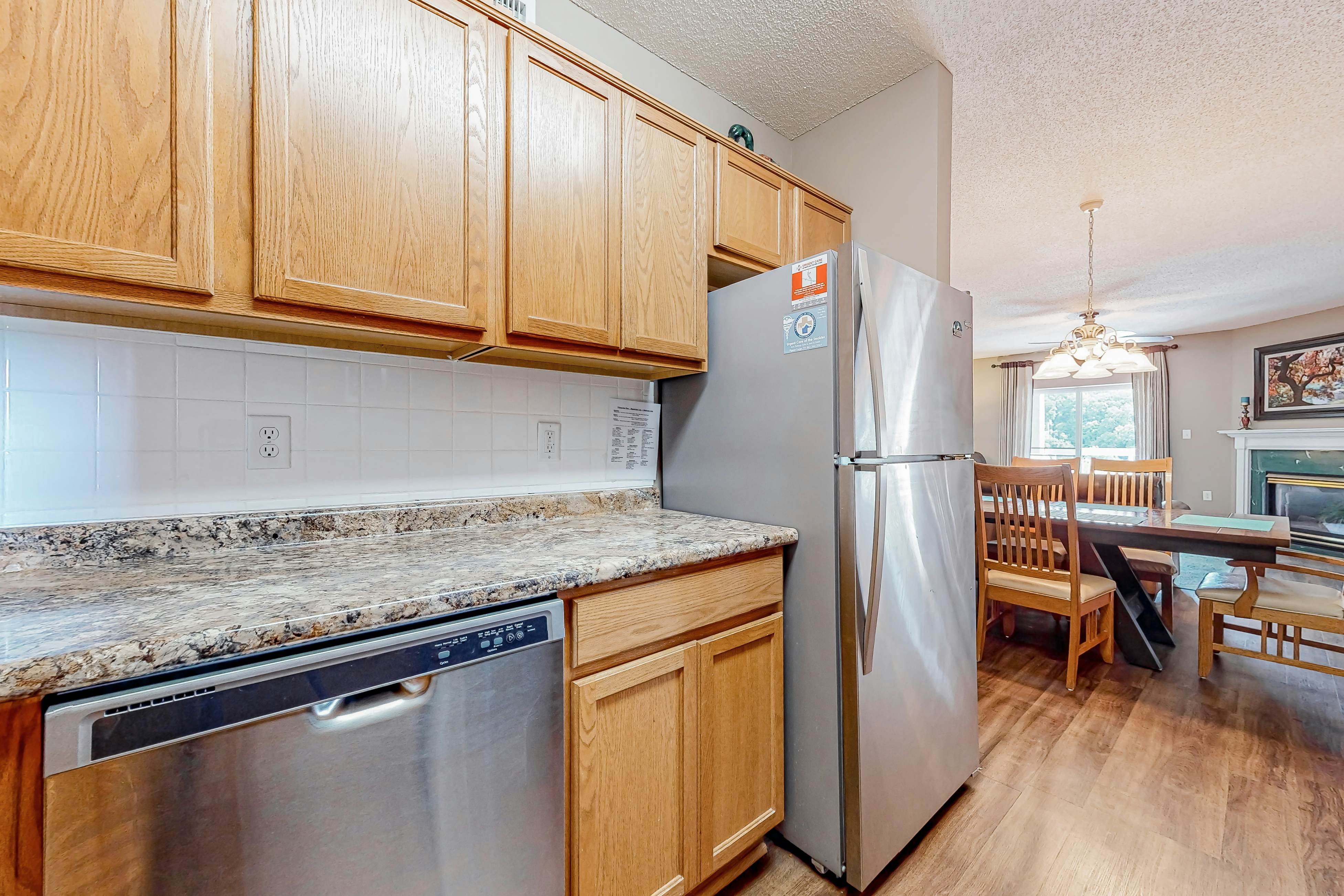 Mtn View Condo, Sleeps 8・Pool W Lazy River・Hot Tub