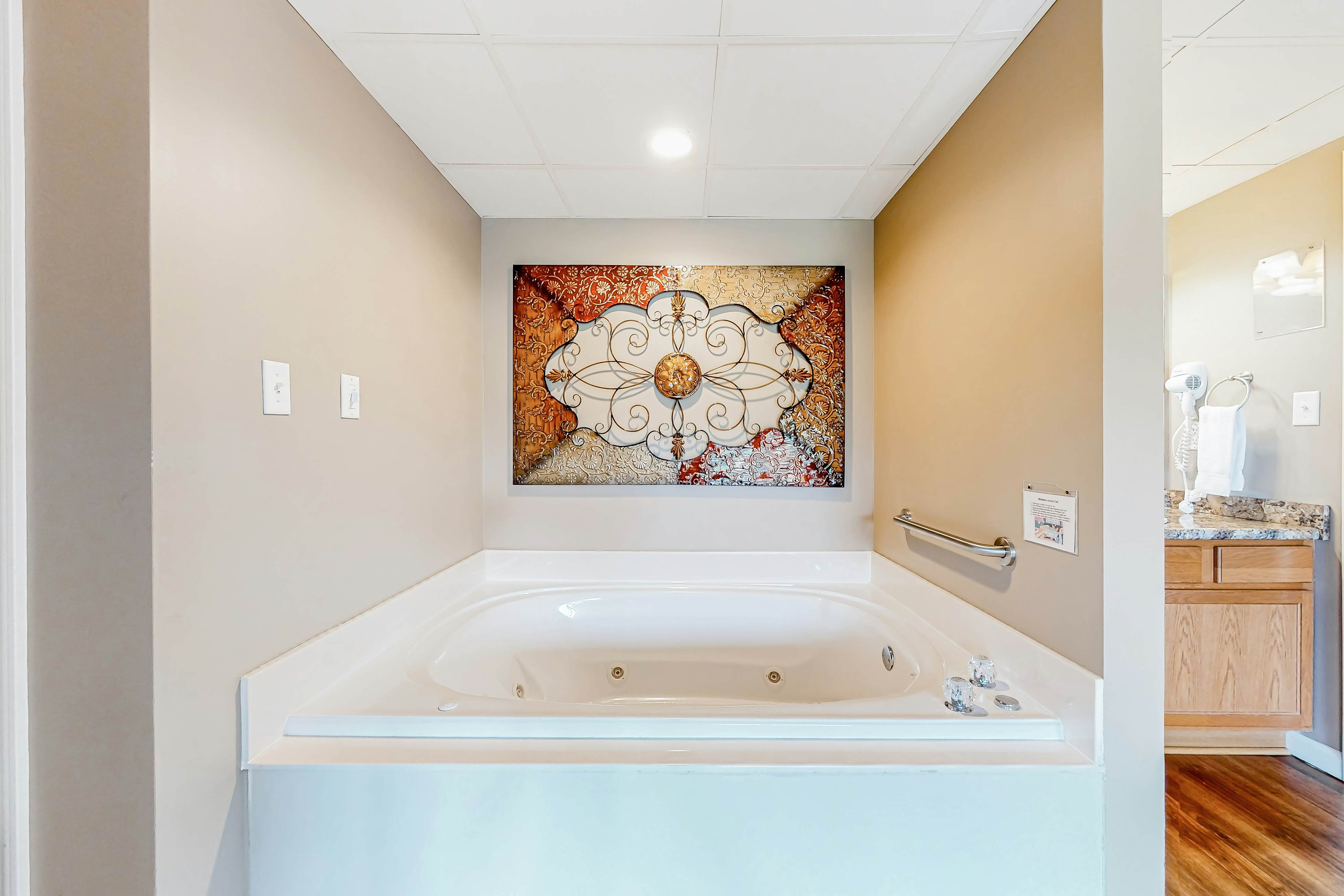 Mtn View Condo, Sleeps 8・Pool W Lazy River・Hot Tub