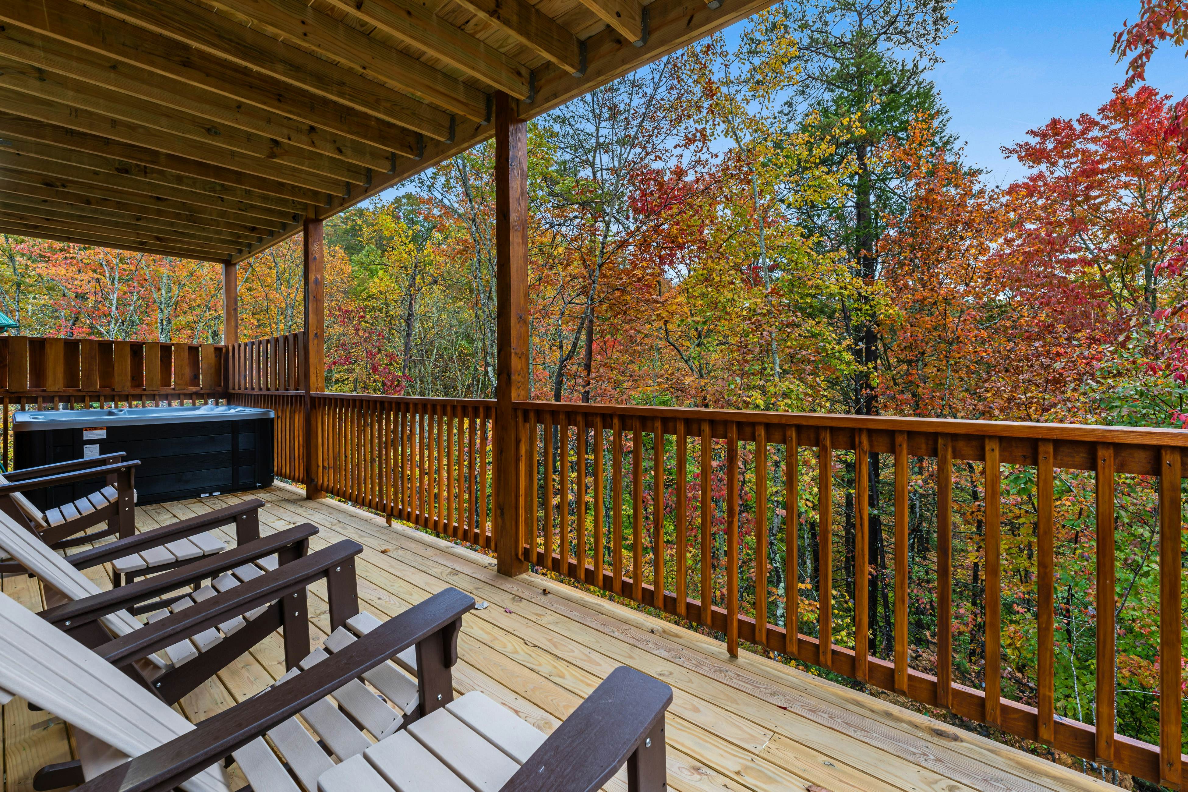 Brand New Luxe Cabin, Sleeps 6・Hot tub・Pool Table