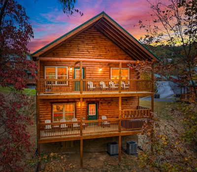 Brand New Luxe Cabin, Sleeps 6・Hot tub・Pool Table