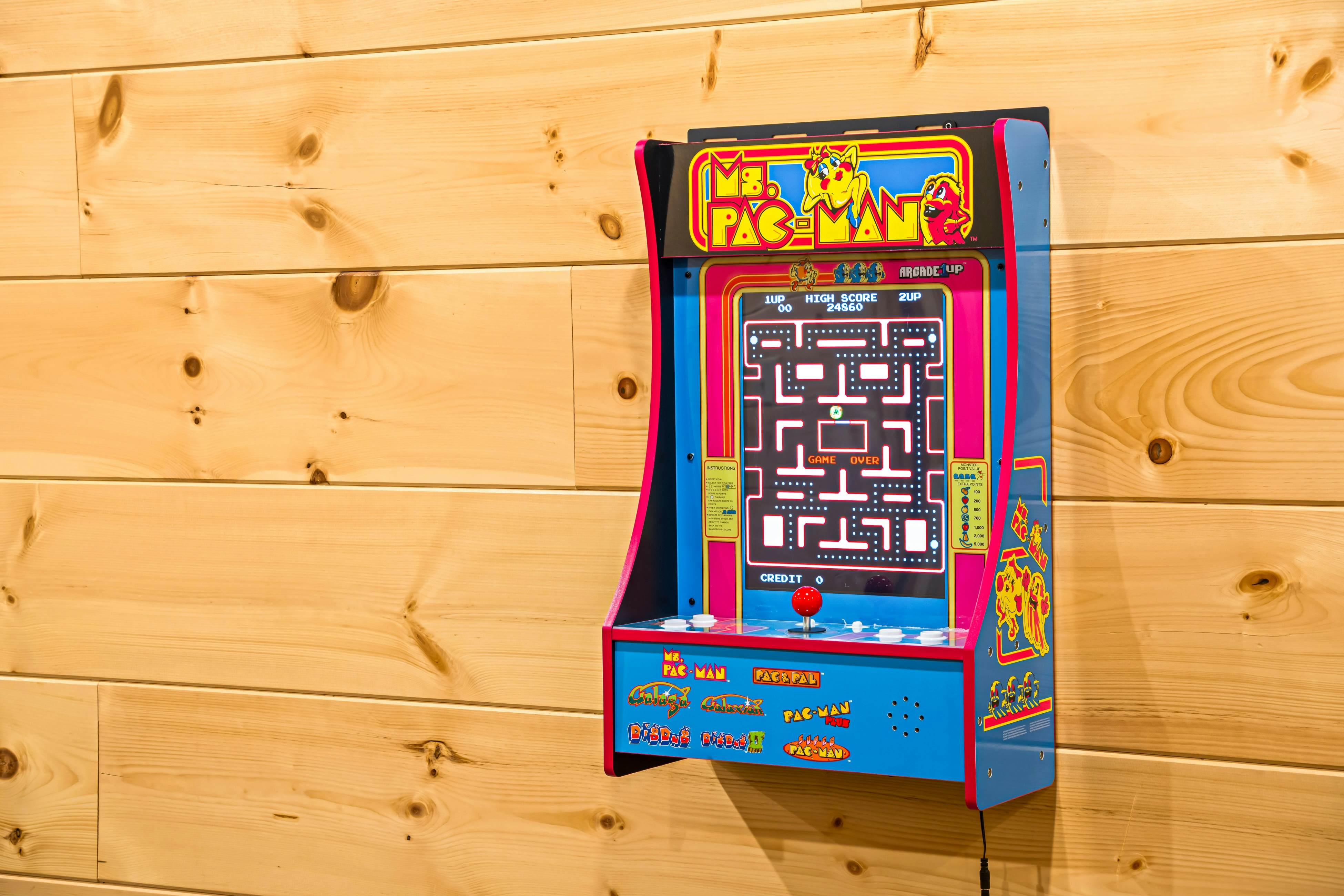 Brand New Luxe Cabin, Sleeps 6・Hot tub・Pool Table