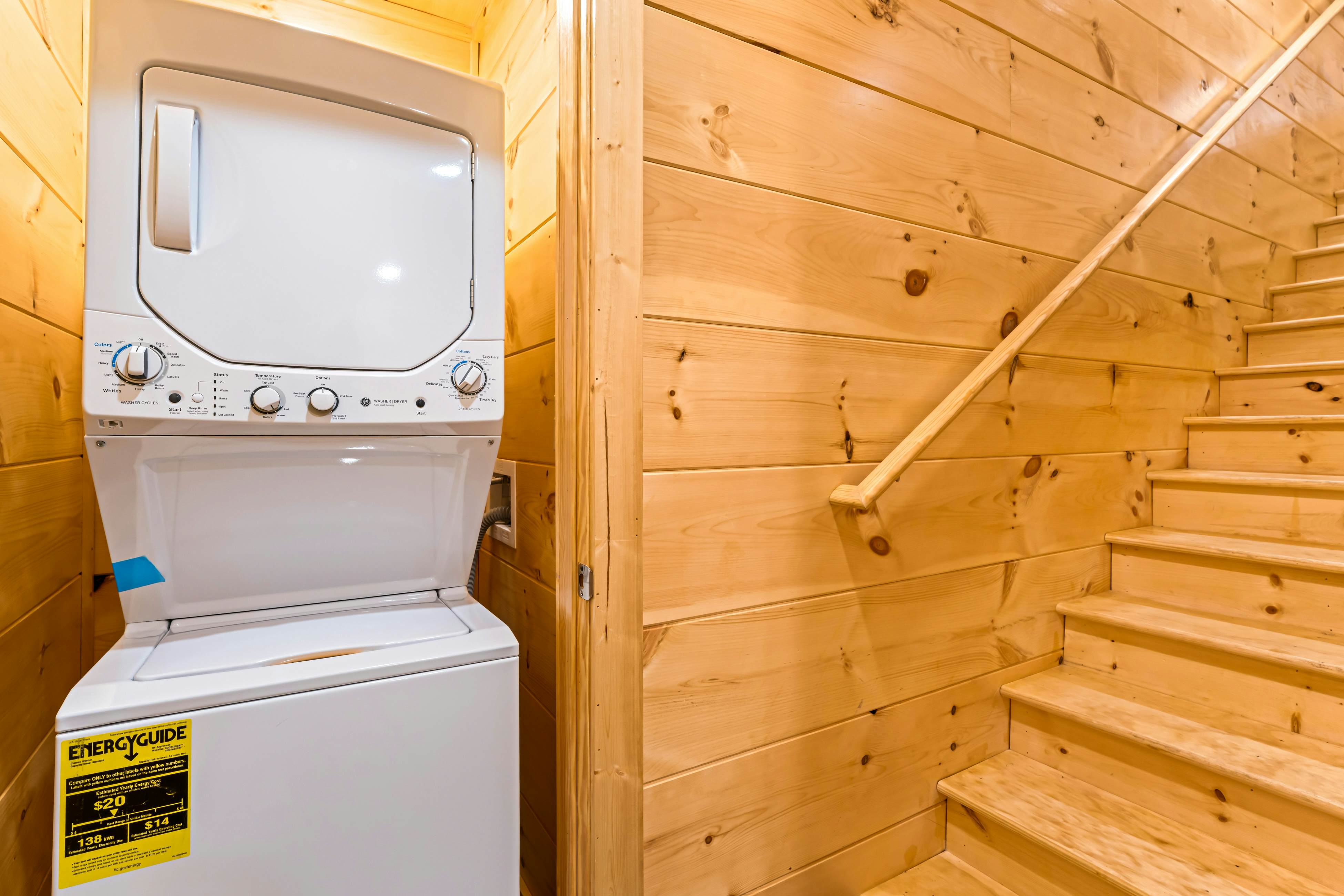 Brand New Luxe Cabin, Sleeps 6・Hot tub・Pool Table