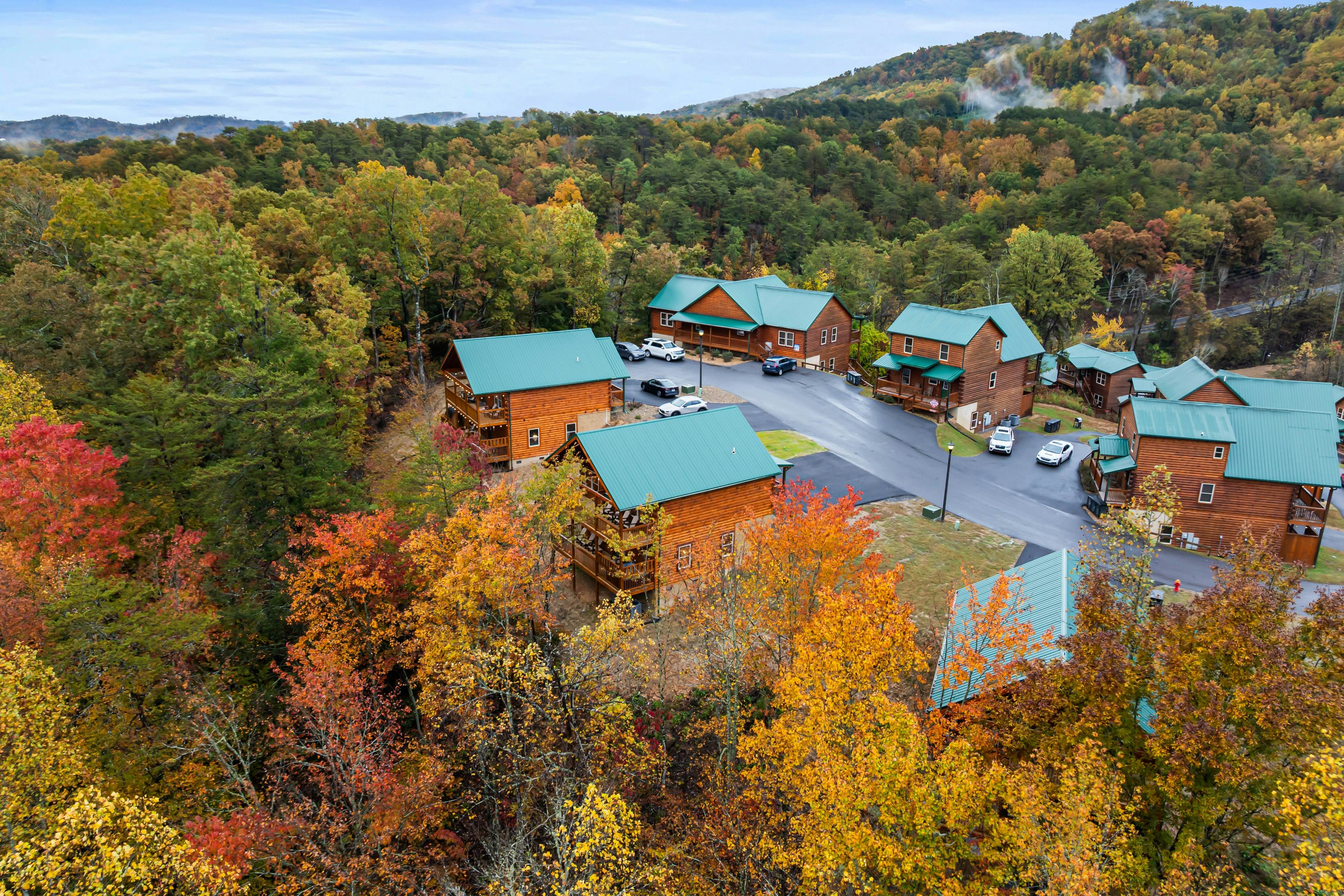 Brand New Luxe Cabin, Sleeps 6・Hot tub・Pool Table