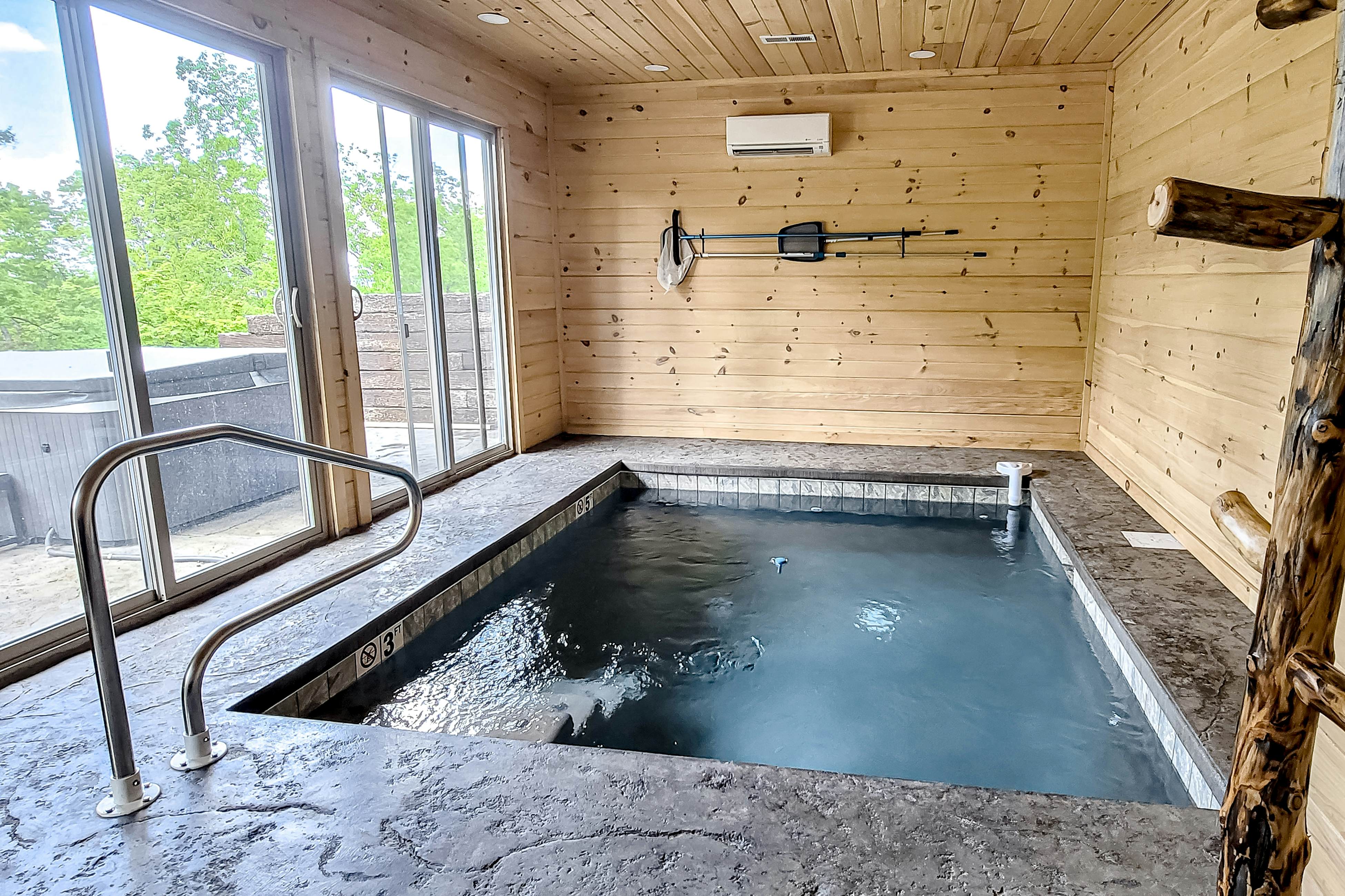 Tranquil Cabin・Indoor Pool・Hot Tub・Woodland Views