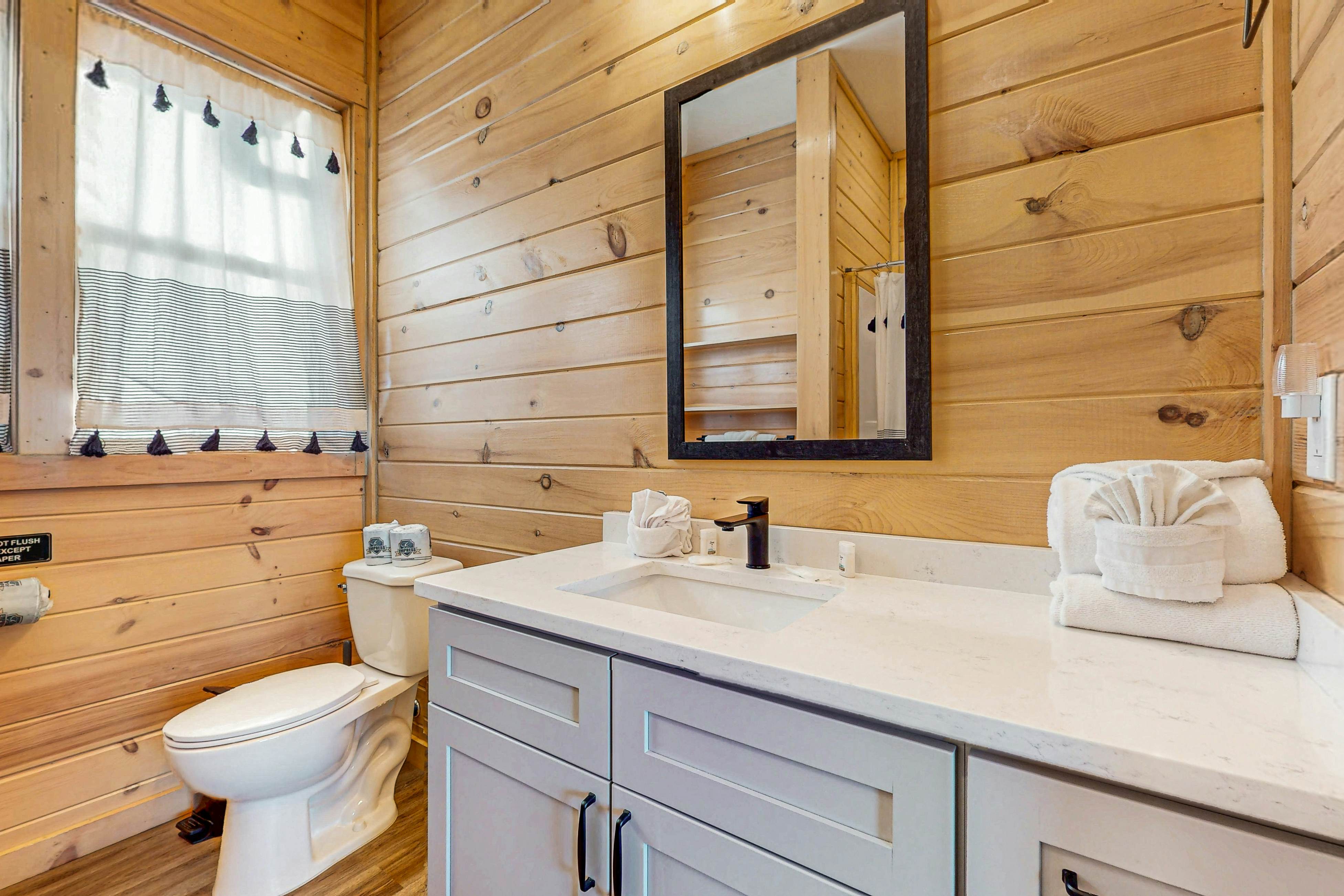 Tranquil Cabin・Indoor Pool・Hot Tub・Woodland Views