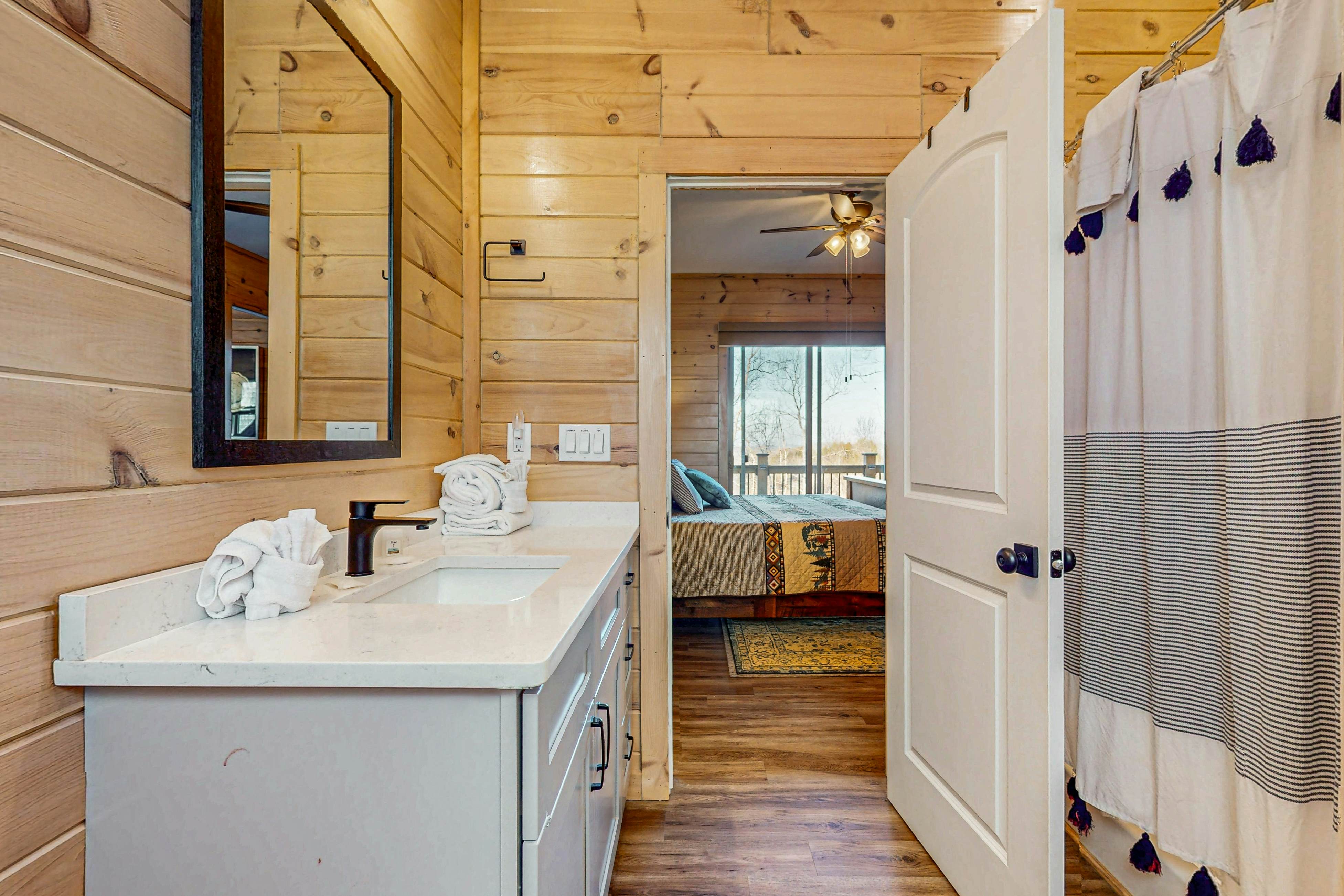 Tranquil Cabin・Indoor Pool・Hot Tub・Woodland Views