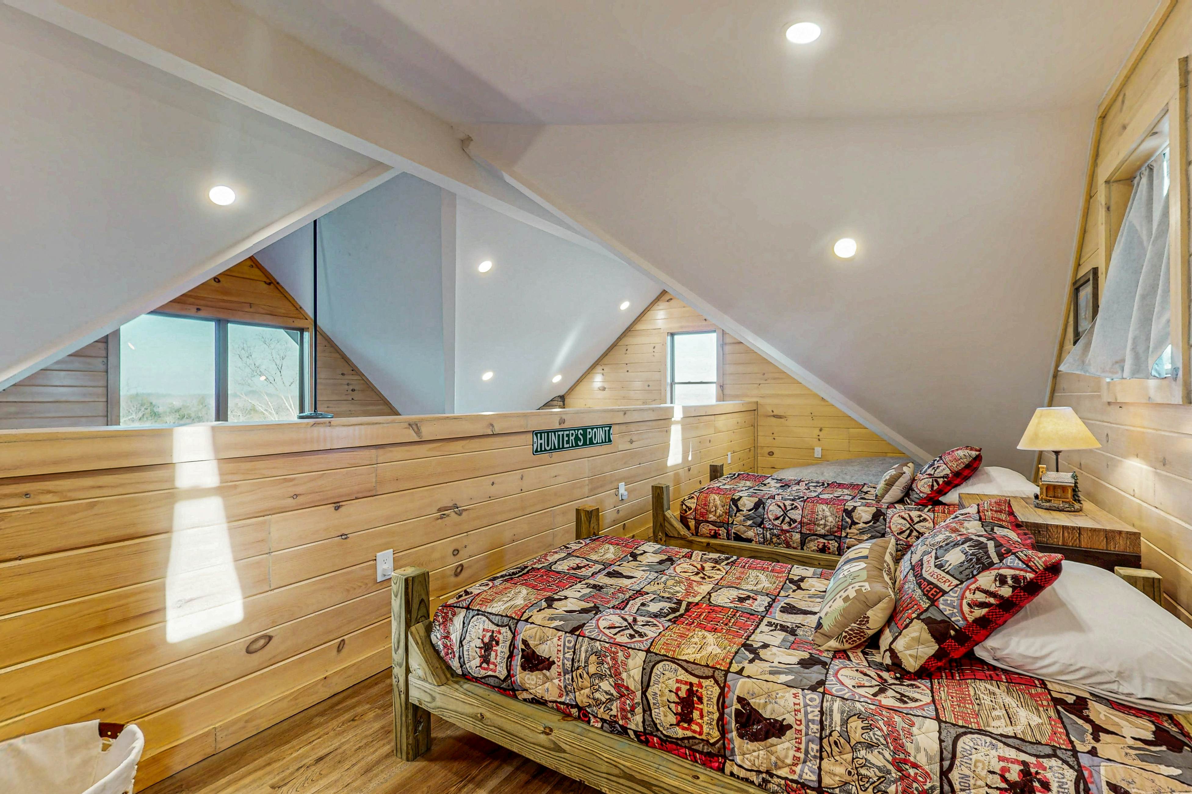 Tranquil Cabin・Indoor Pool・Hot Tub・Woodland Views