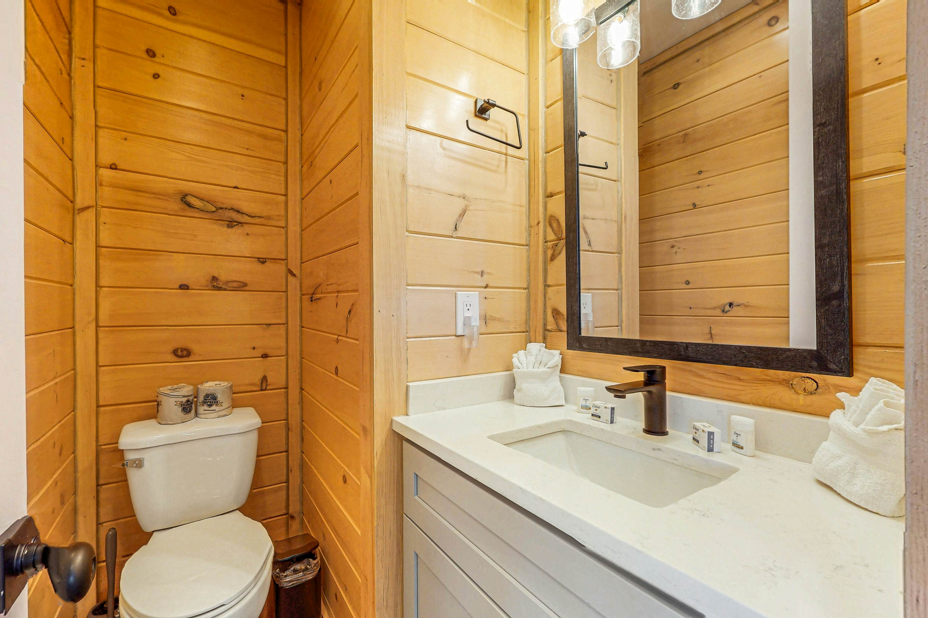 Tranquil Cabin・Indoor Pool・Hot Tub・Woodland Views