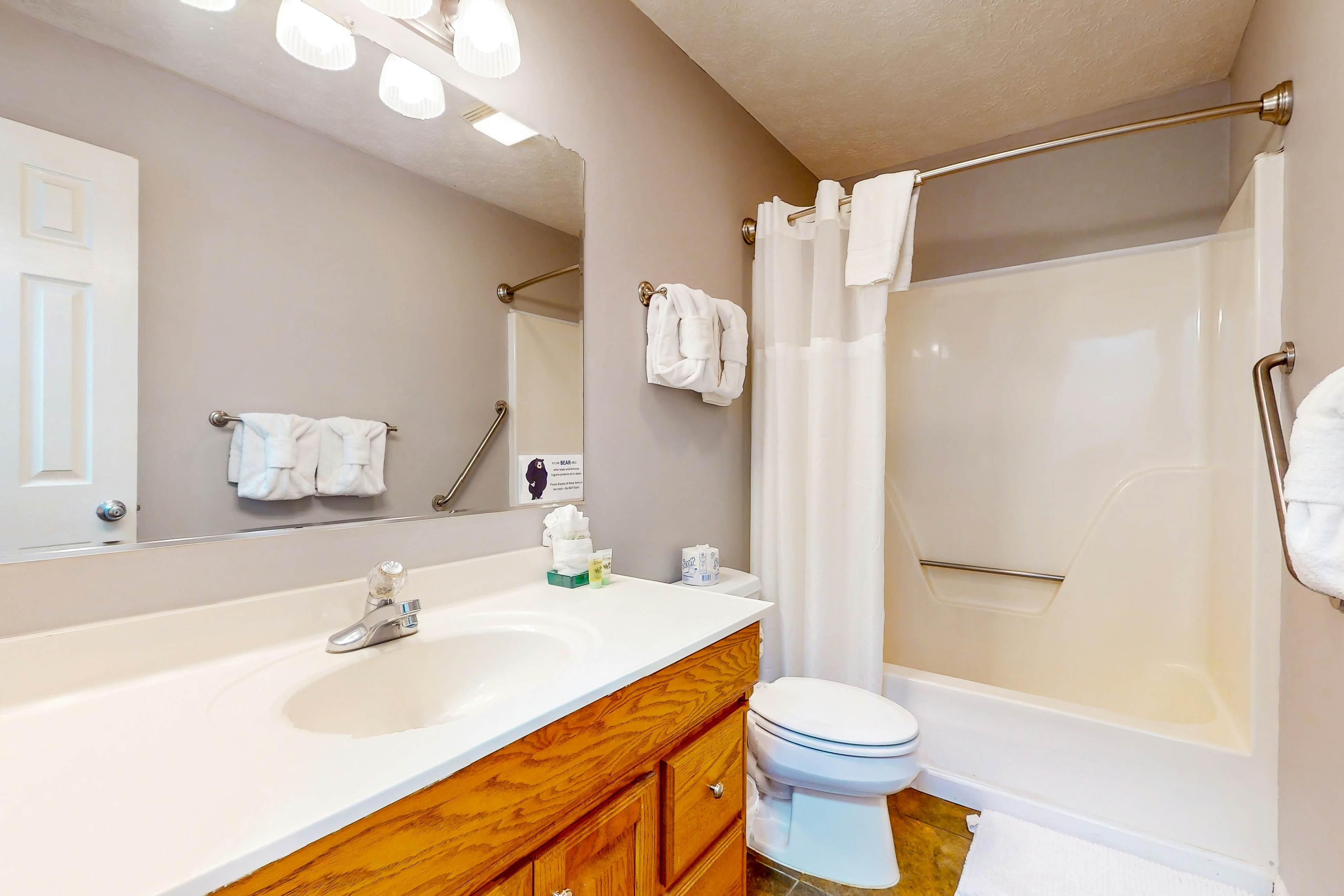 Natures Serenity, Sleeps 6・Dog Welcome・Hot Tub