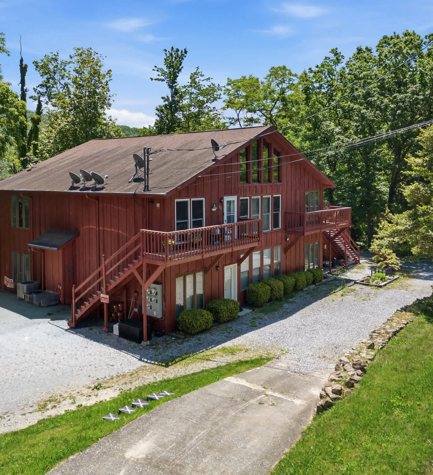 3 Bears Cabin, Sleeps 6, Dog Welcome, Hot Tub
