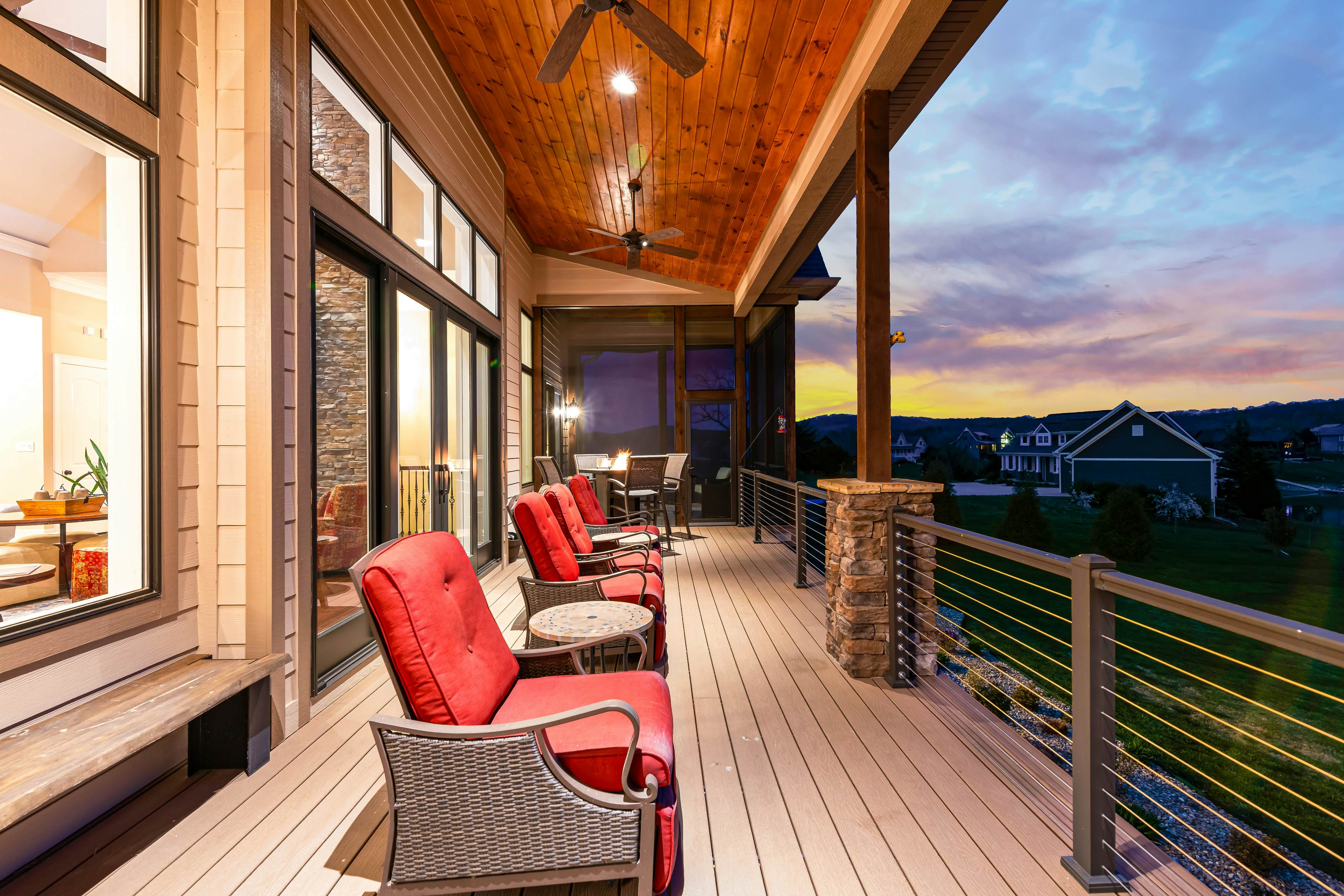 Luxe Lakefront Home, Sleeps 14・Dock・Amazing Views