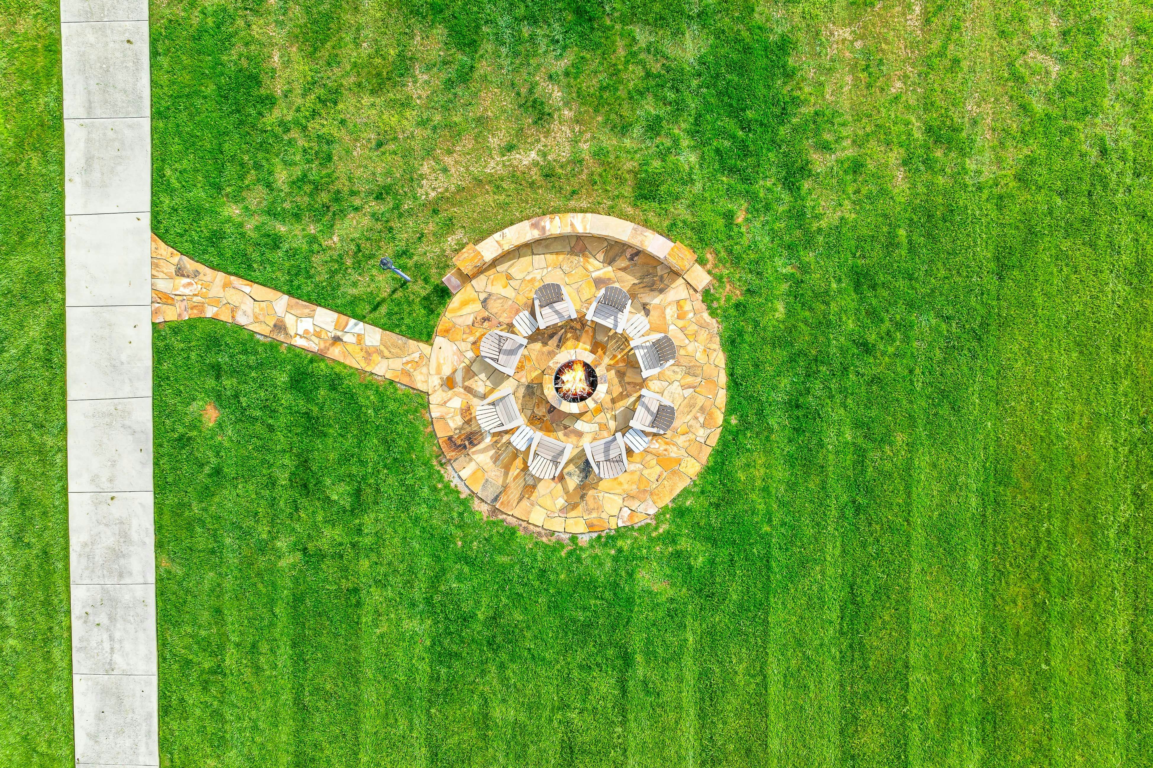 Luxe Lakefront Home, Sleeps 14・Dock・Amazing Views