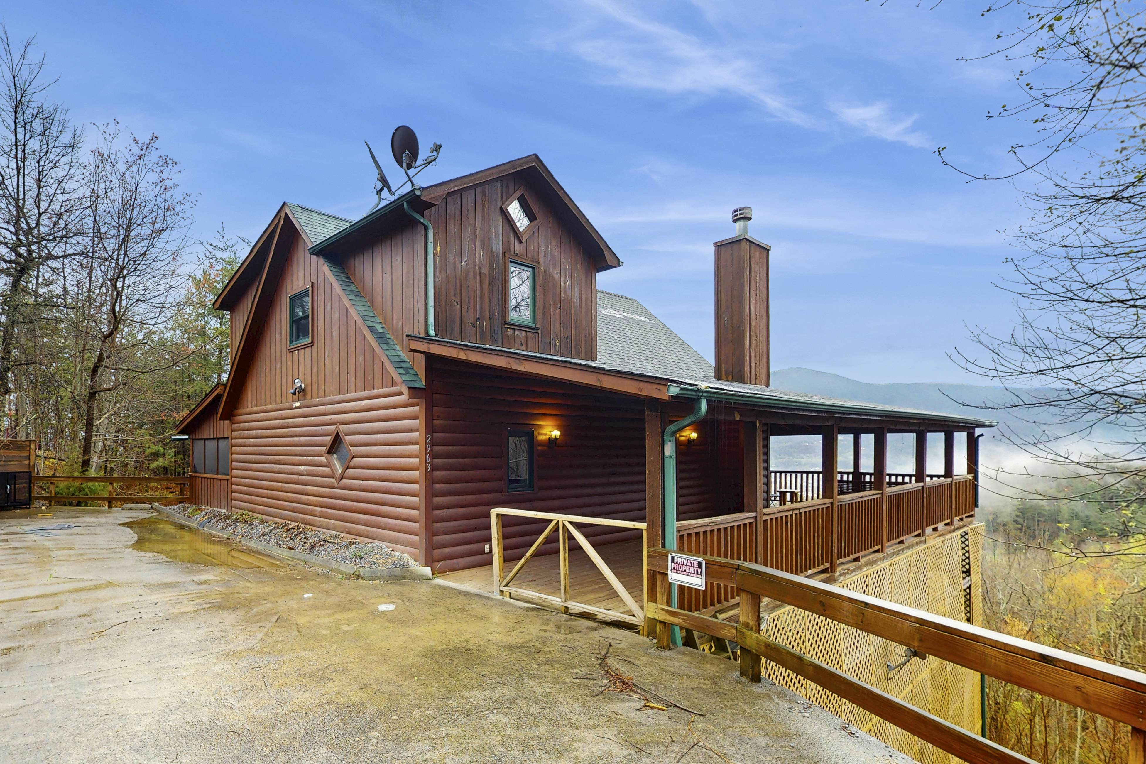 Hidden Cabin, Sleep 6・Mtn Views・Pickleball・Hot Tub