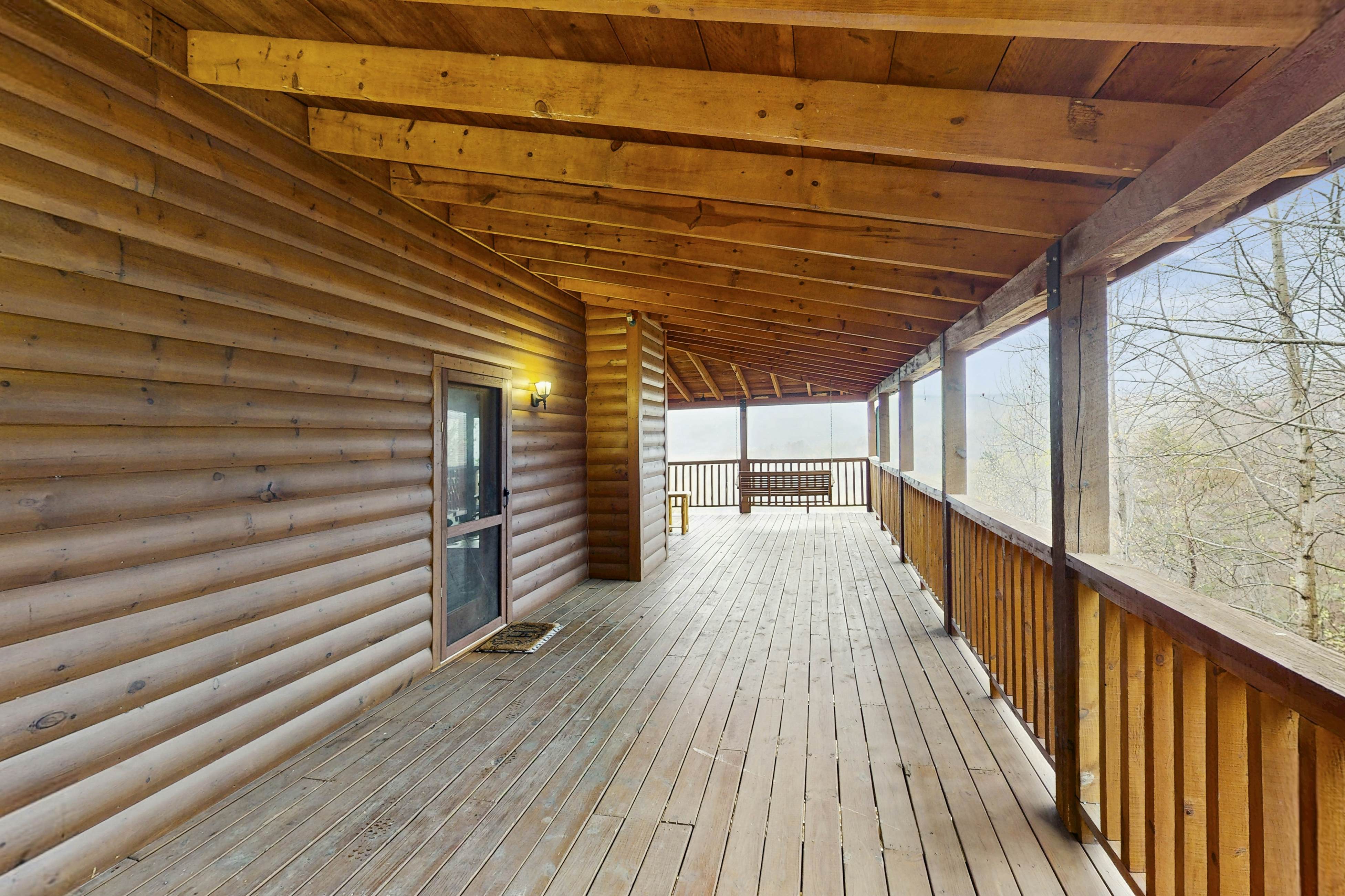 Hidden Cabin, Sleep 6・Mtn Views・Pickleball・Hot Tub