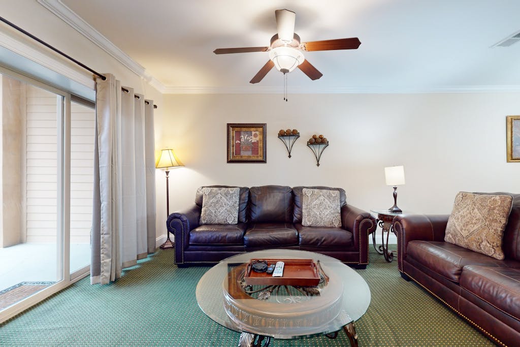 Walk to Downtown・Mtn View・Fireplace・Seasonal Pool