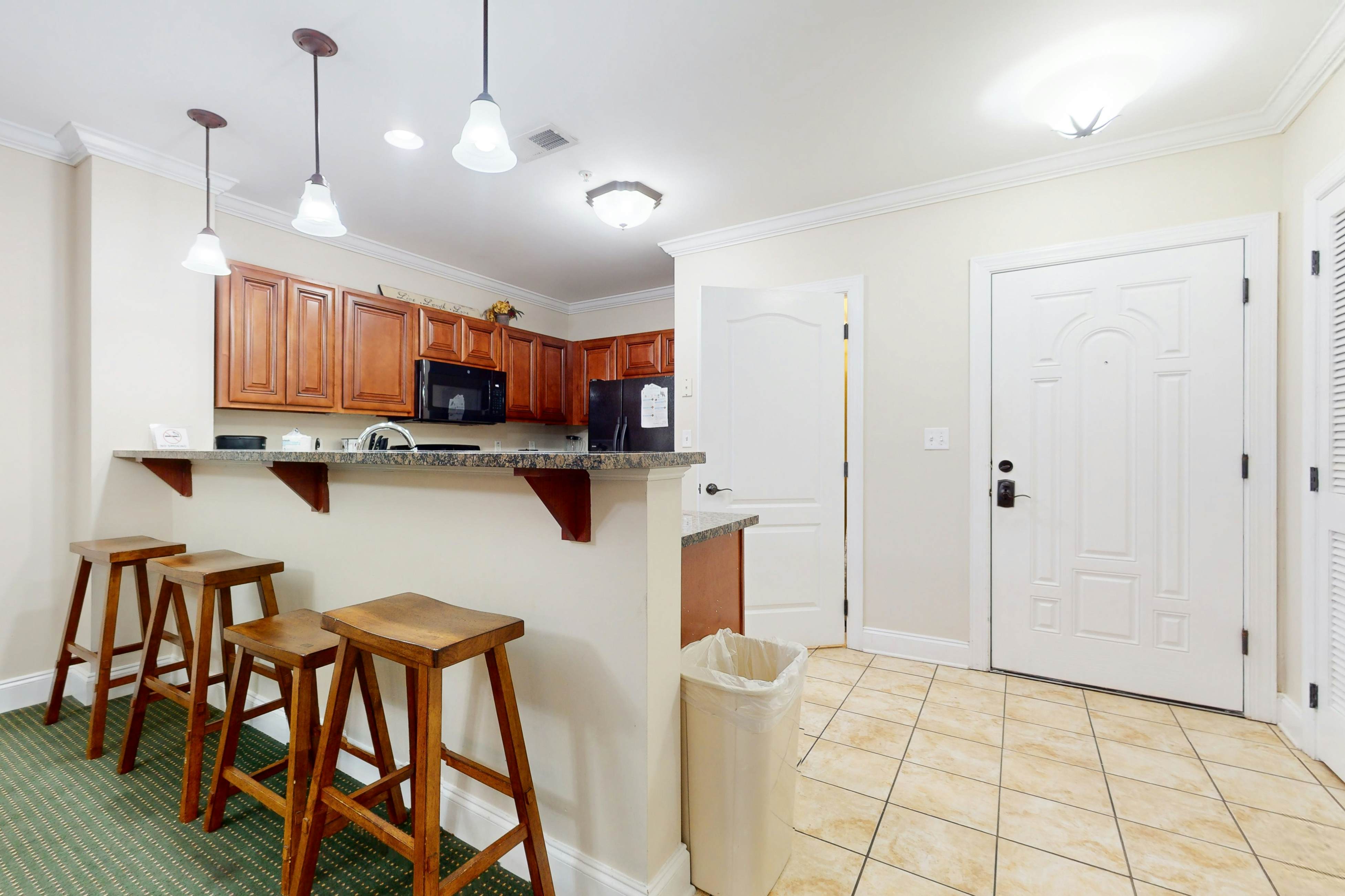 Mountain view condo w/ free attraction tickets, fireplace, & seasonal pool