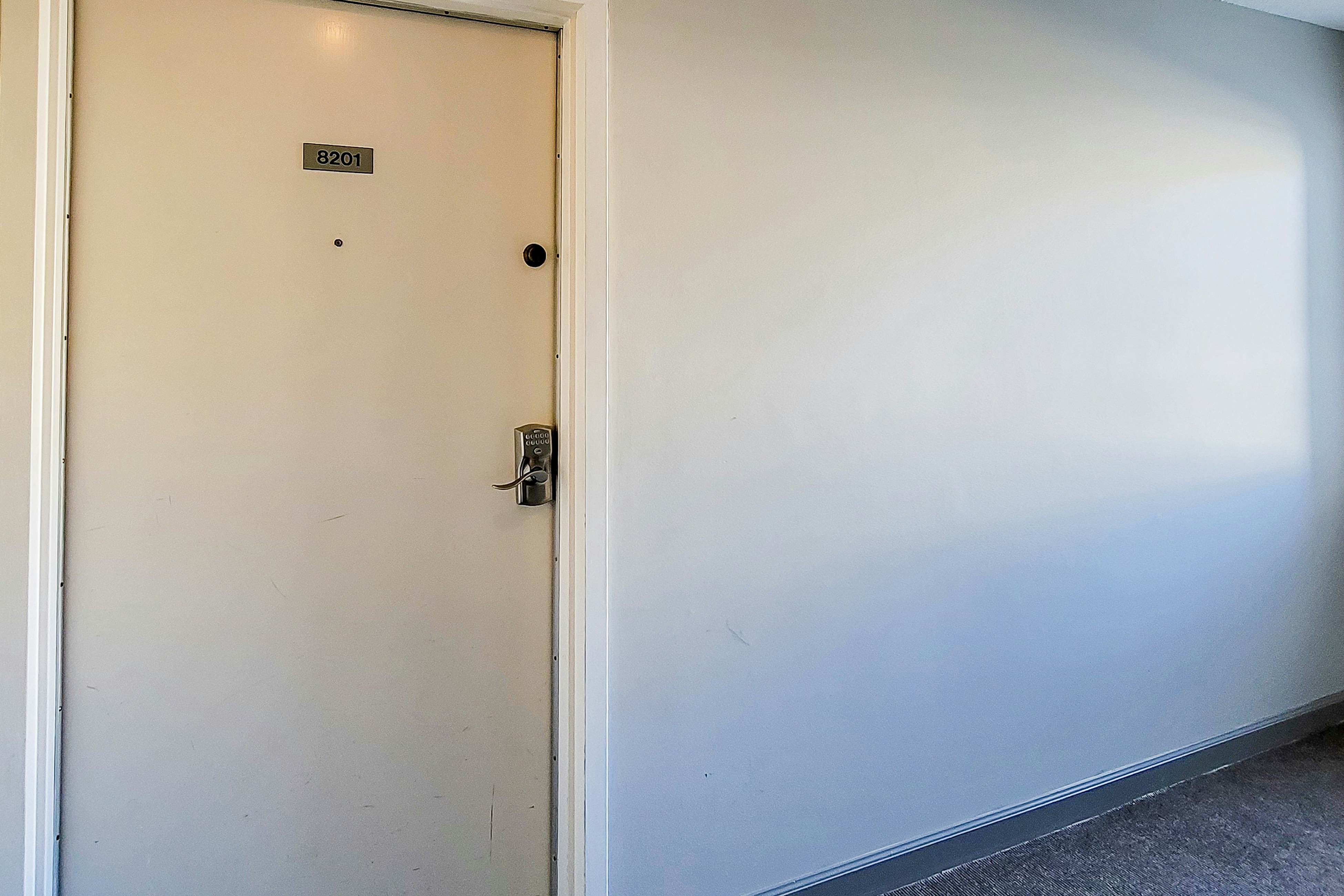 Cozy Condo, Sleeps 6・Mtn Views・Outdoor Pool