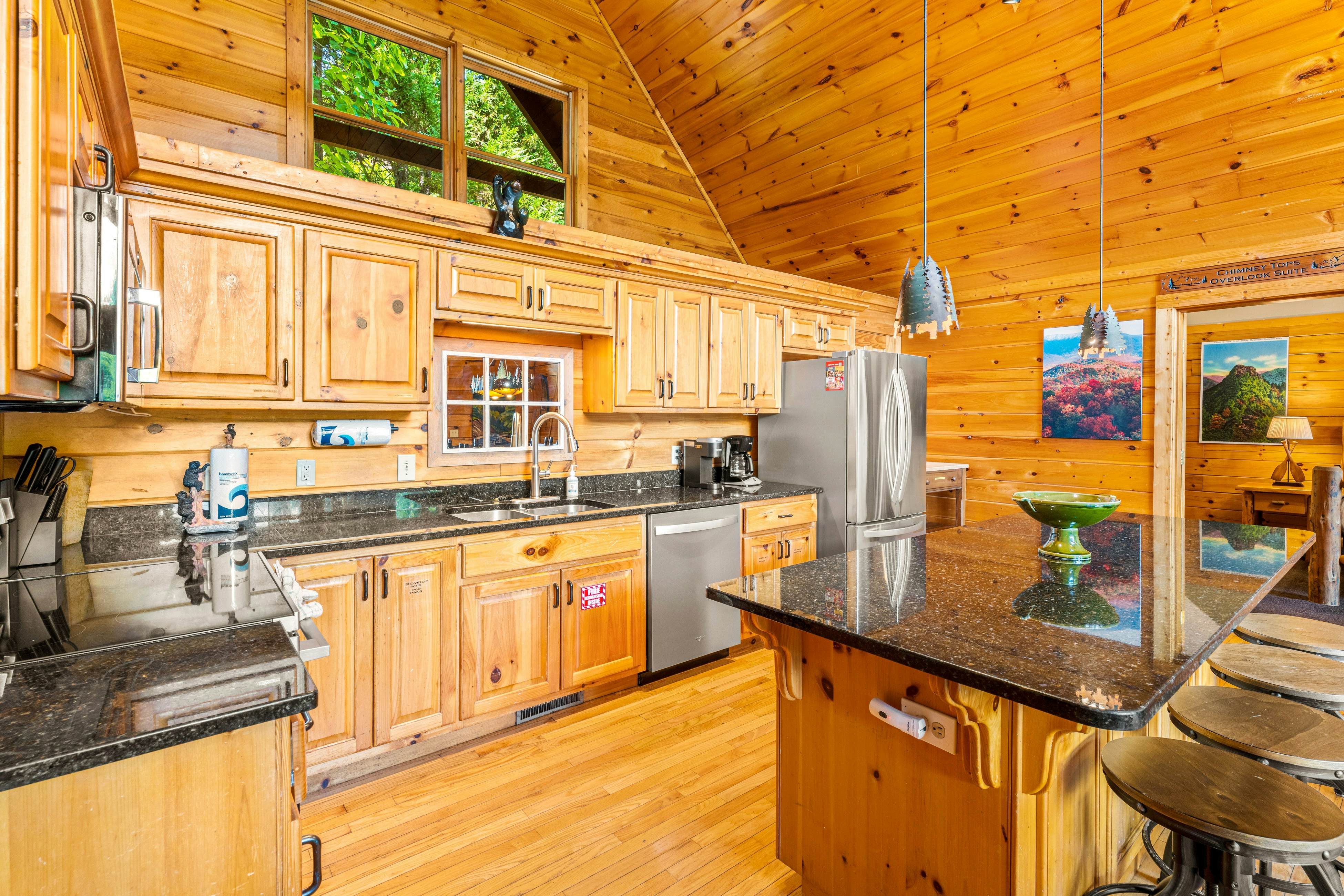 Luxury Mtn Retreat W Breathtaking Views, Sleeps 14