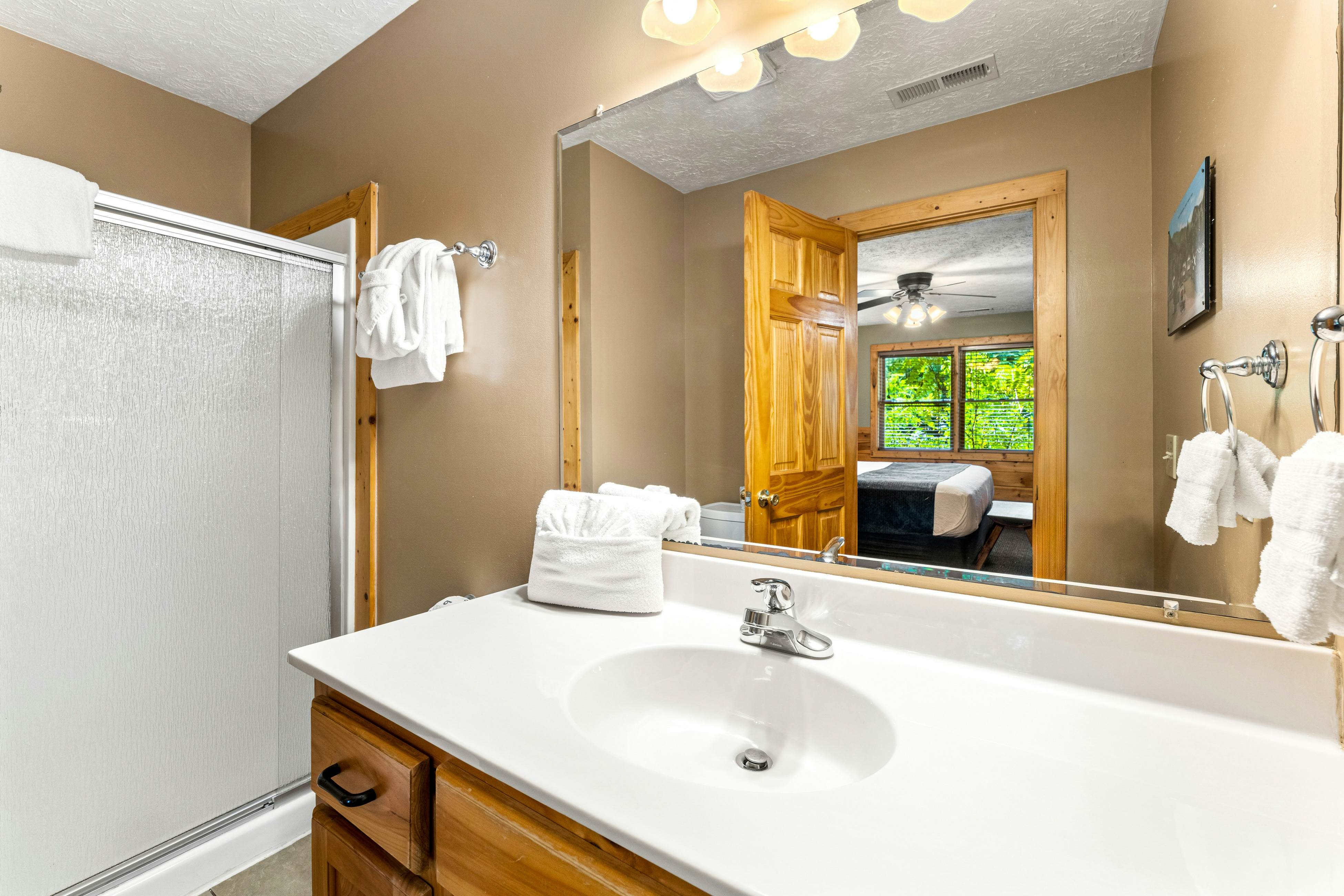 Luxury Mtn Retreat W Breathtaking Views, Sleeps 14