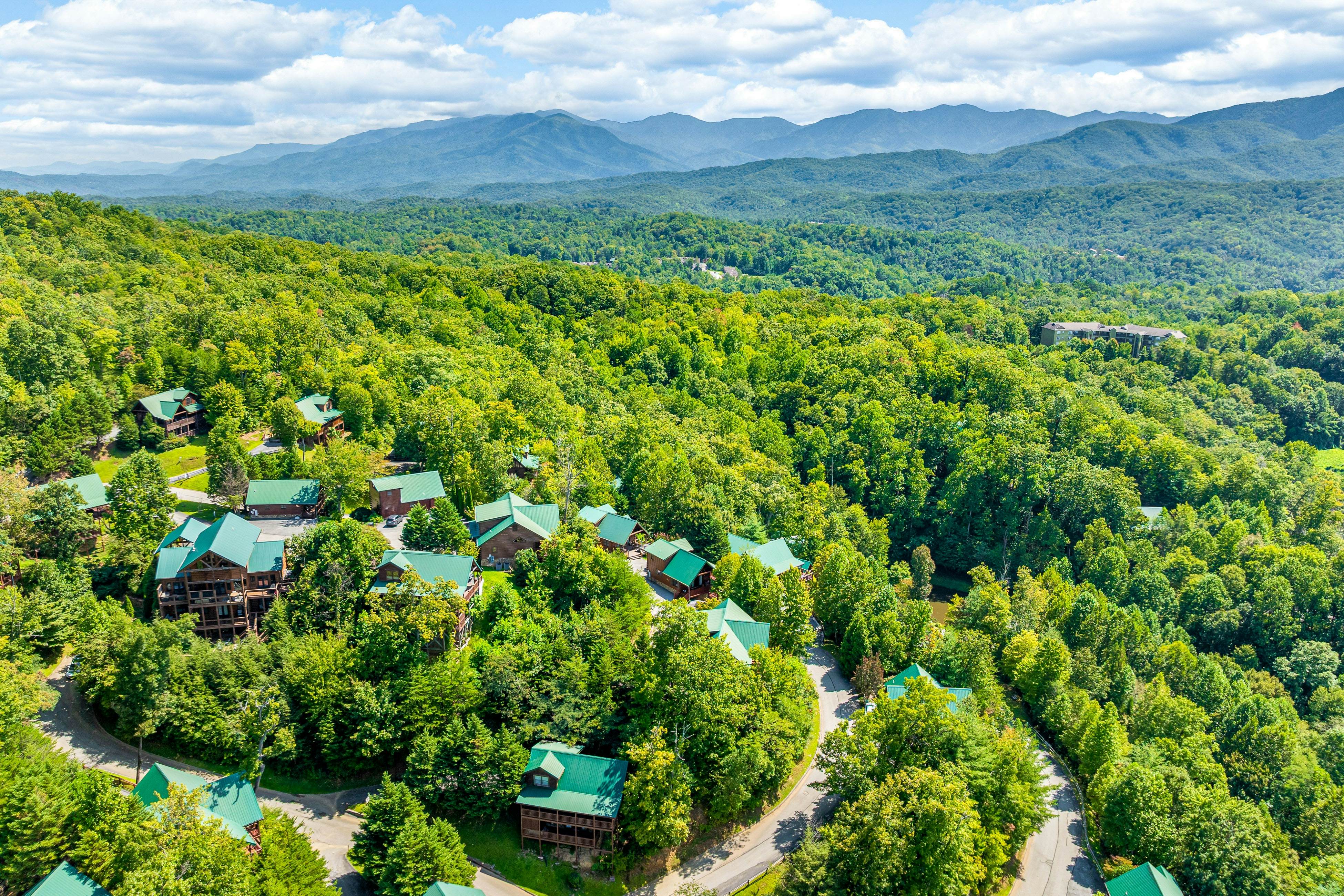 Luxury Mtn Retreat W Breathtaking Views, Sleeps 14