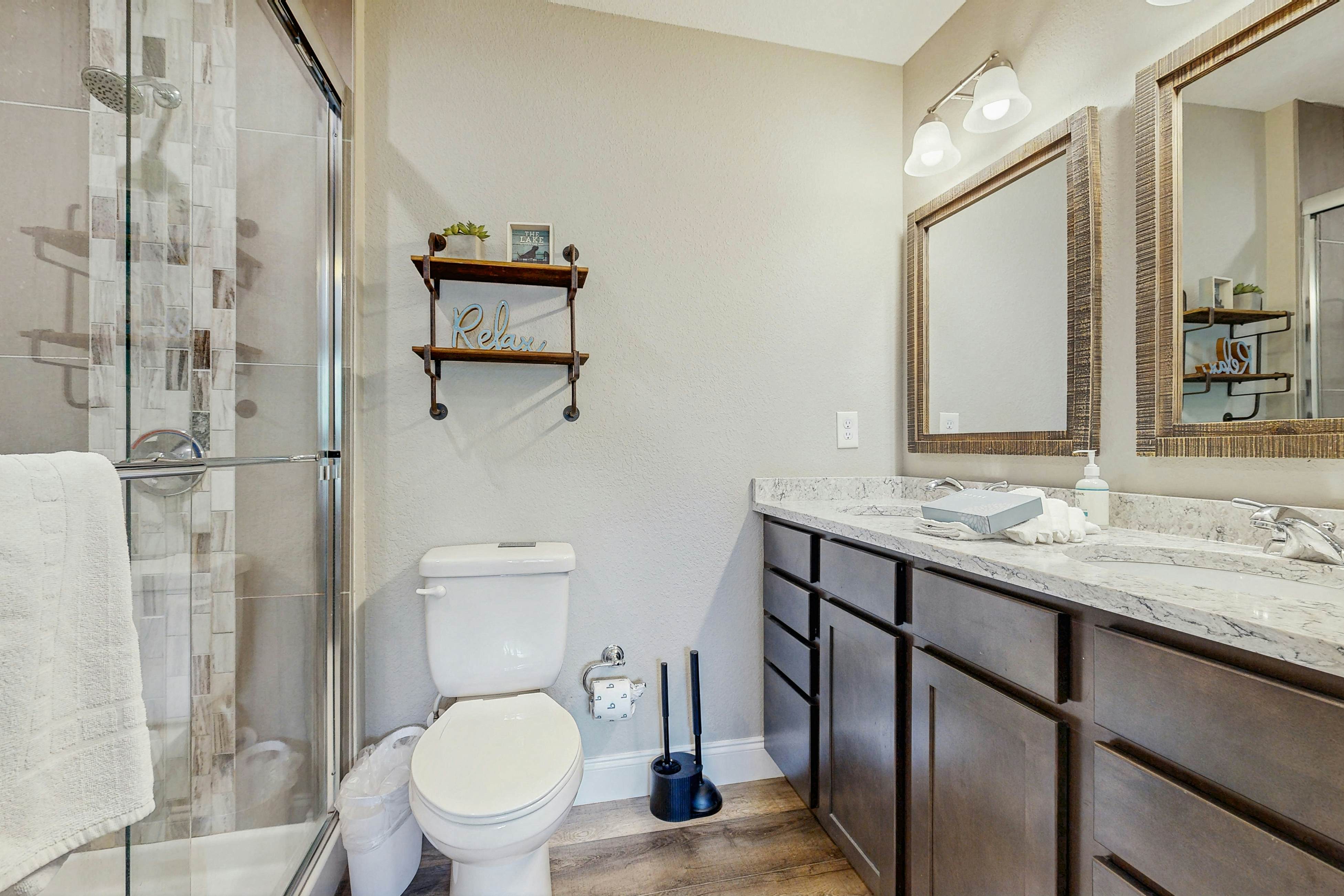 Stunning Lakeview Home | Game Room・Dock・Hot Tub