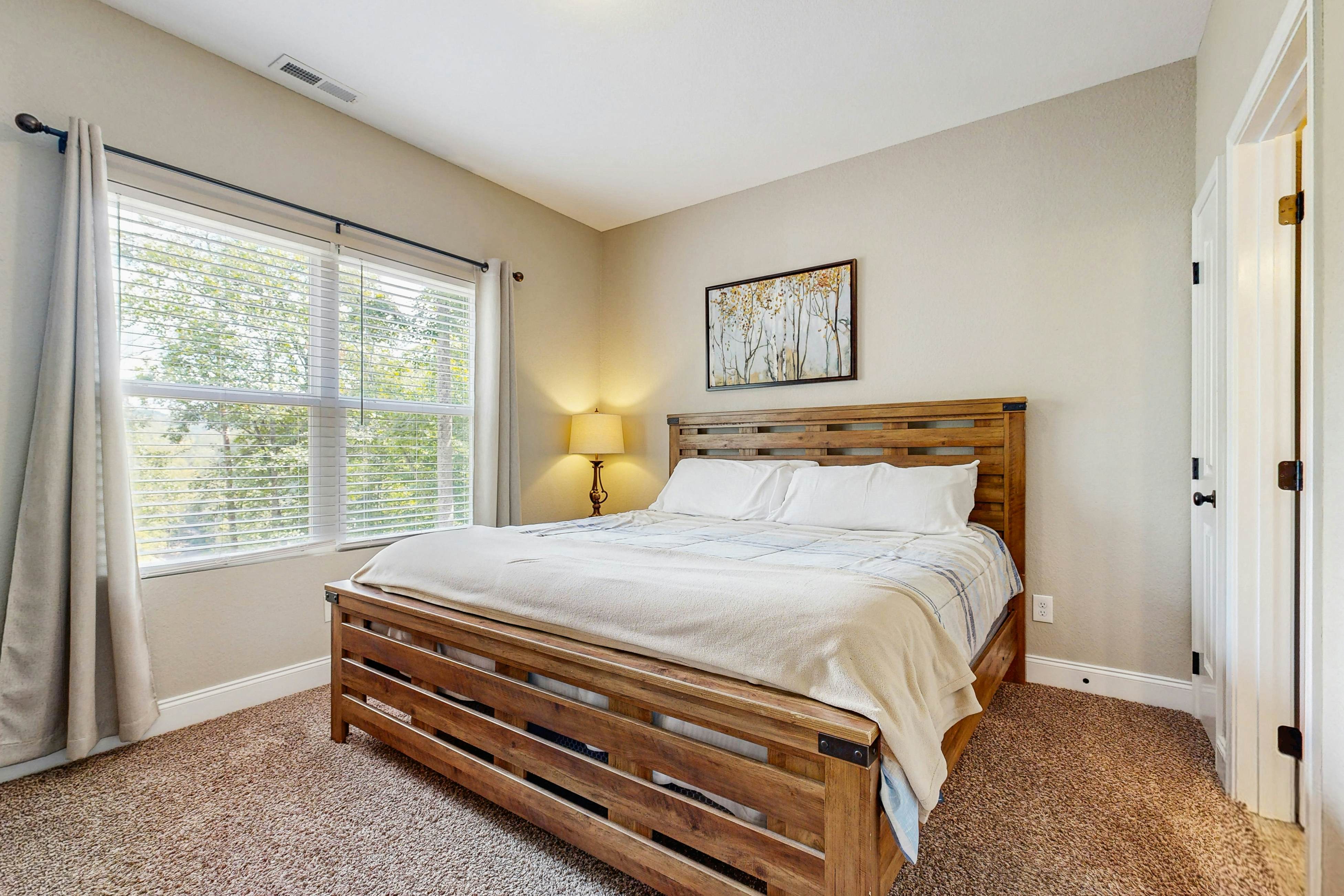 Stunning Lakeview Home | Game Room・Dock・Hot Tub