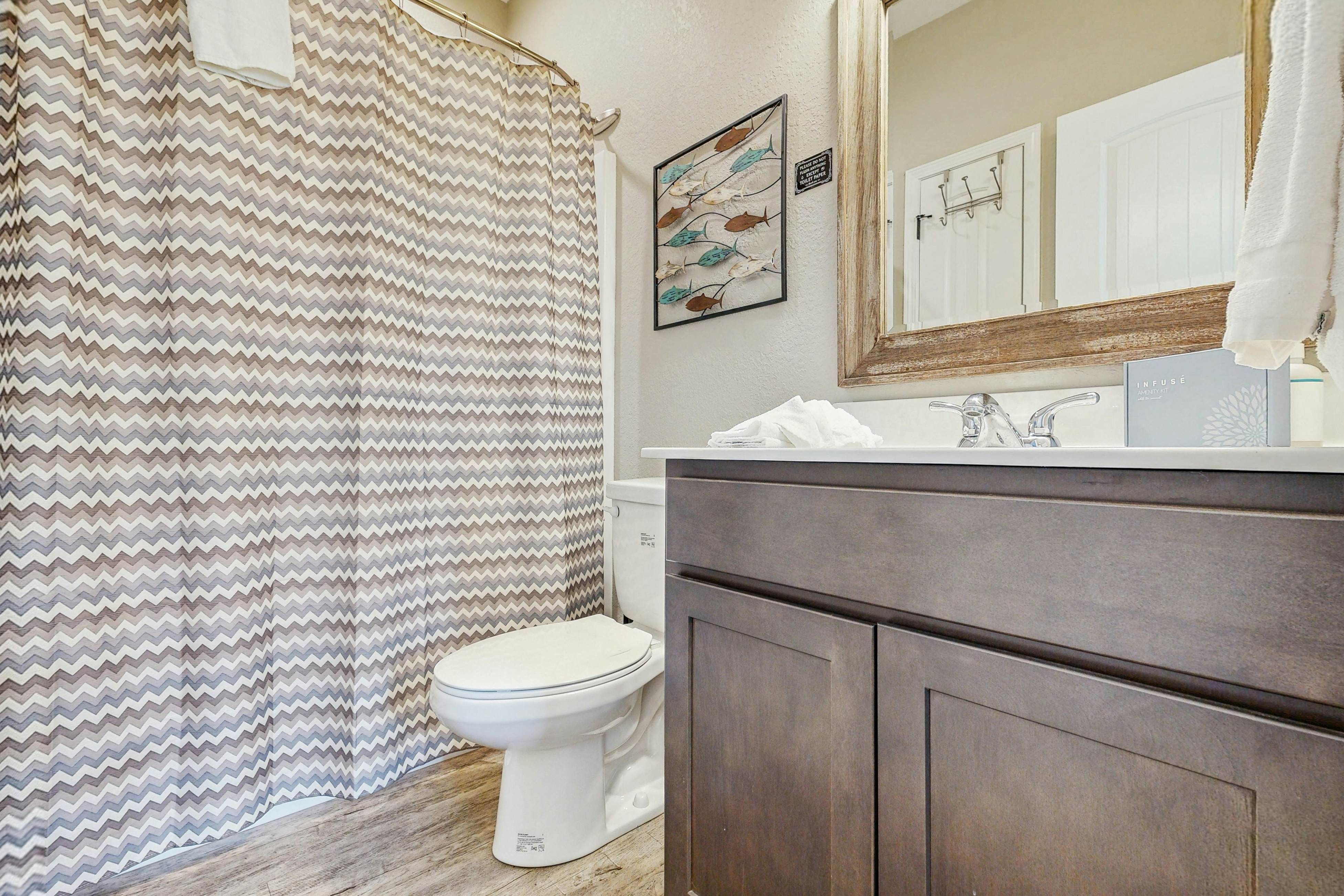 Stunning Lakeview Home | Game Room・Dock・Hot Tub