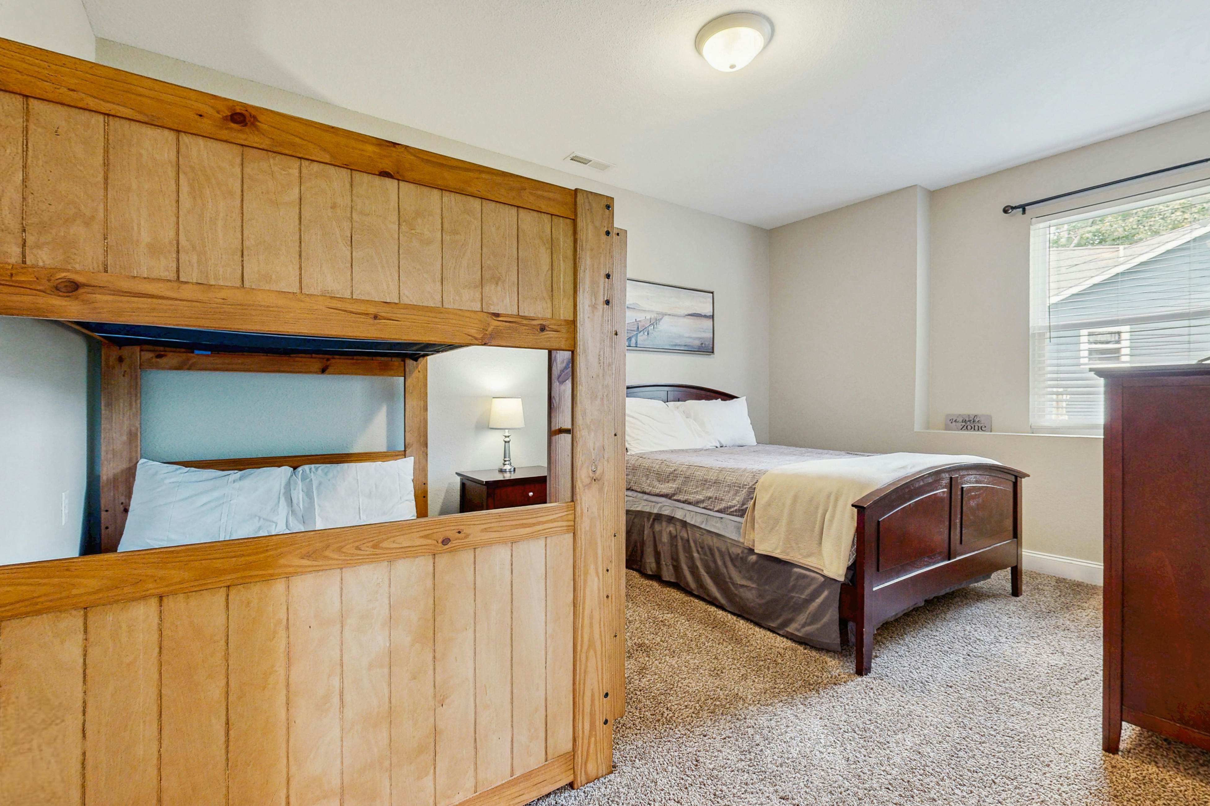 Stunning Lakeview Home | Game Room・Dock・Hot Tub