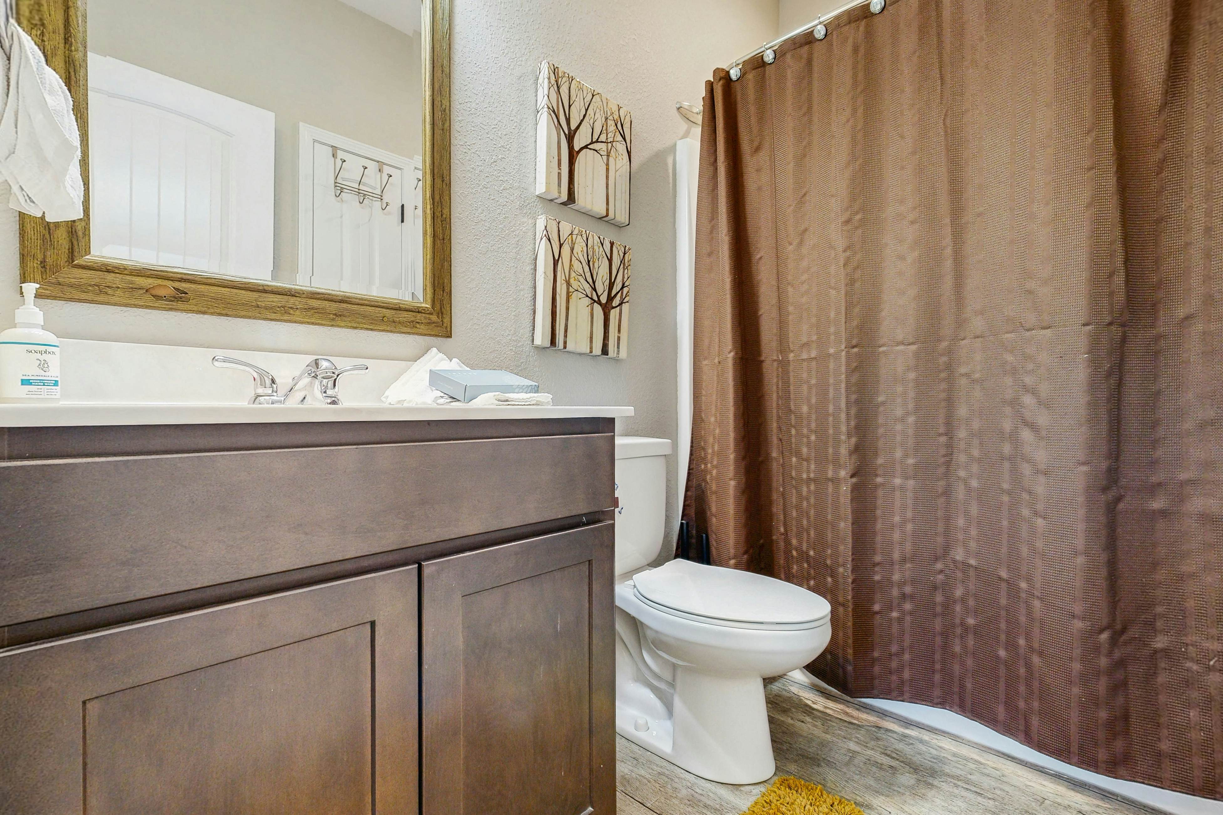 Stunning Lakeview Home | Game Room・Dock・Hot Tub