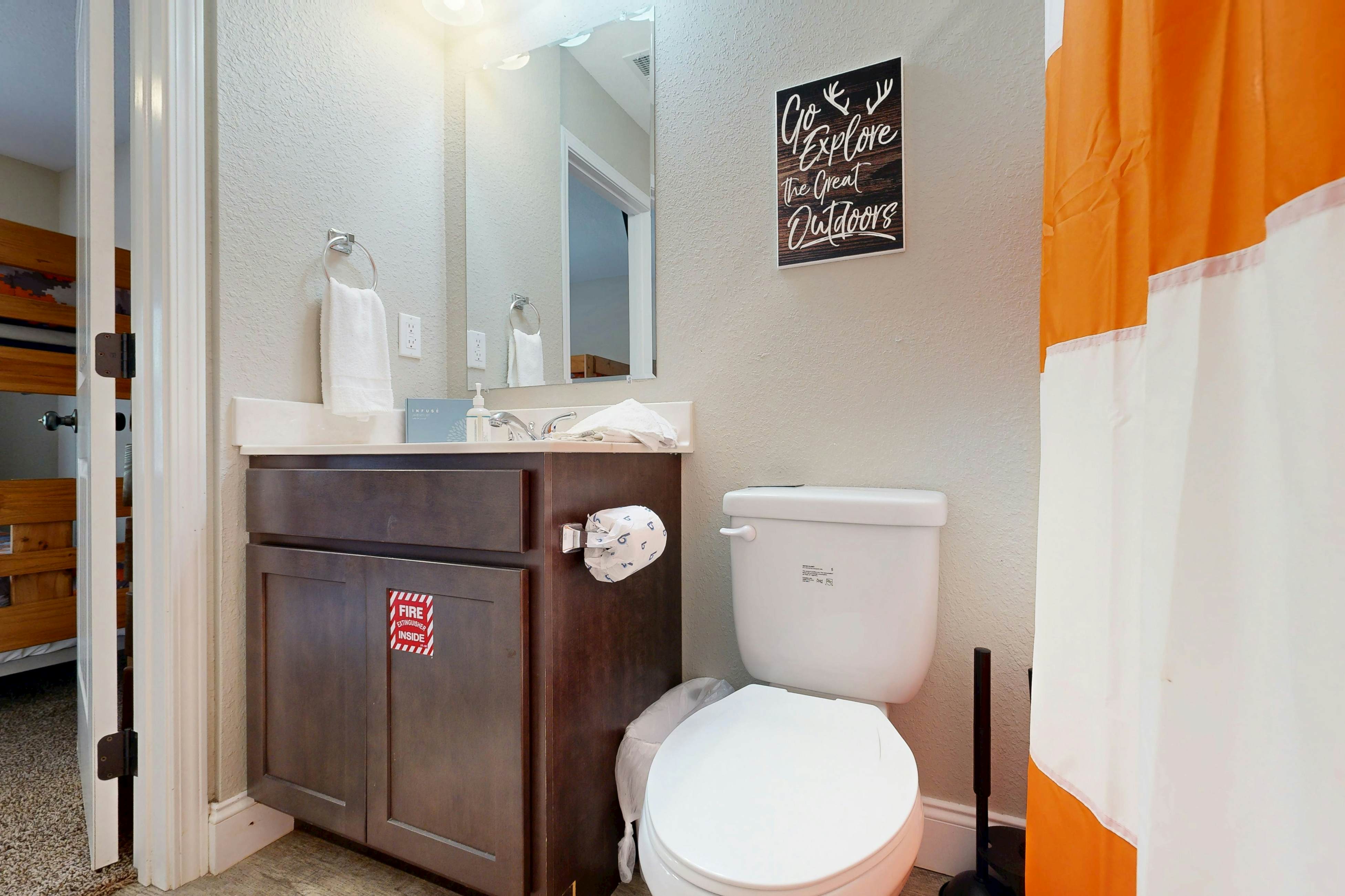 Stunning Lakeview Home | Game Room・Dock・Hot Tub