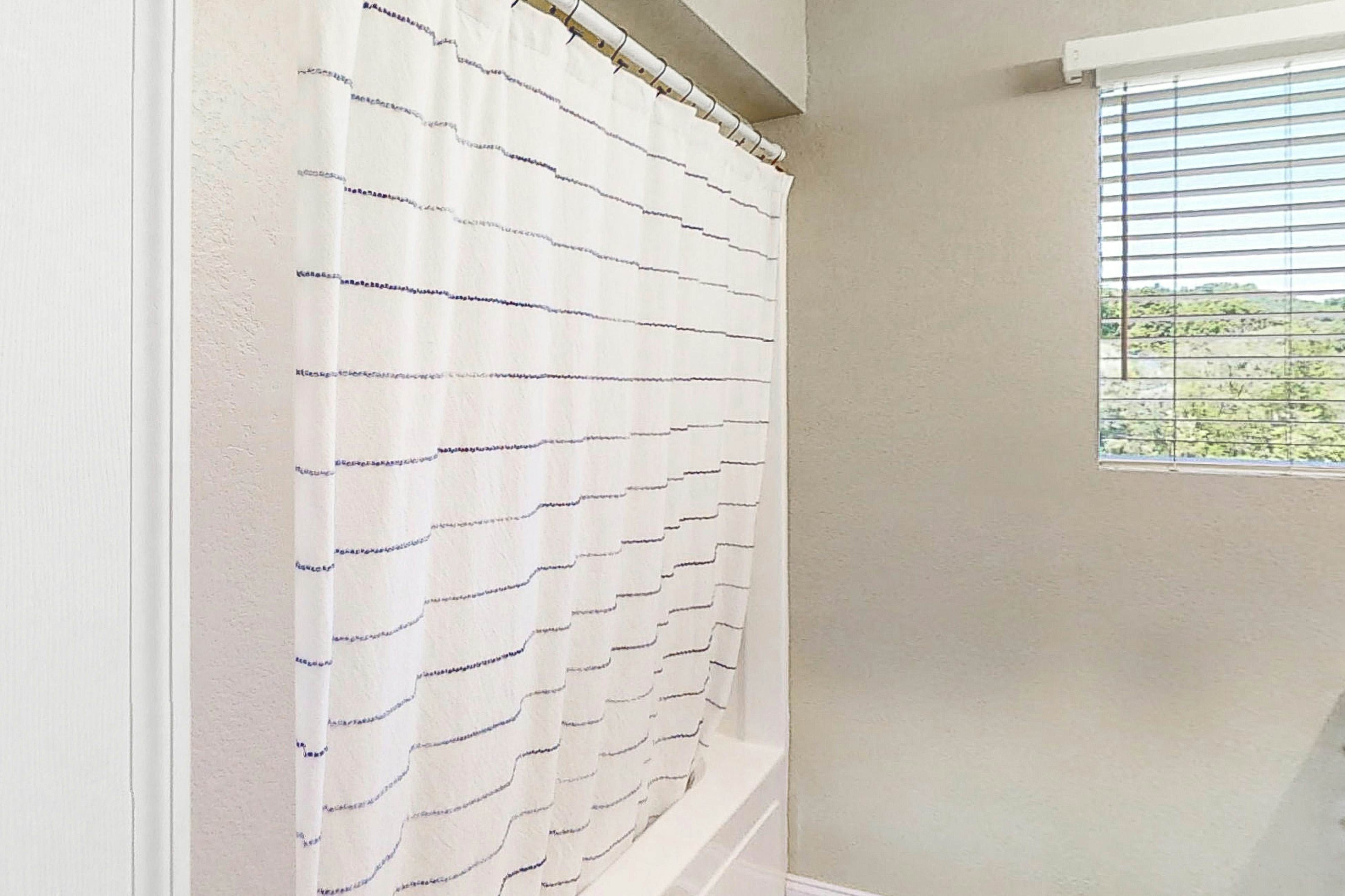 Lakeside Cabin Retreat, Sleeps 12・BBQ Grill・Dock